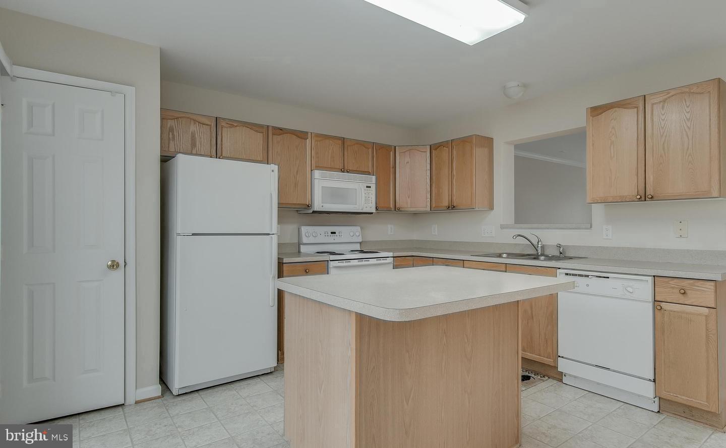 THE GALLERY - Residential Lease