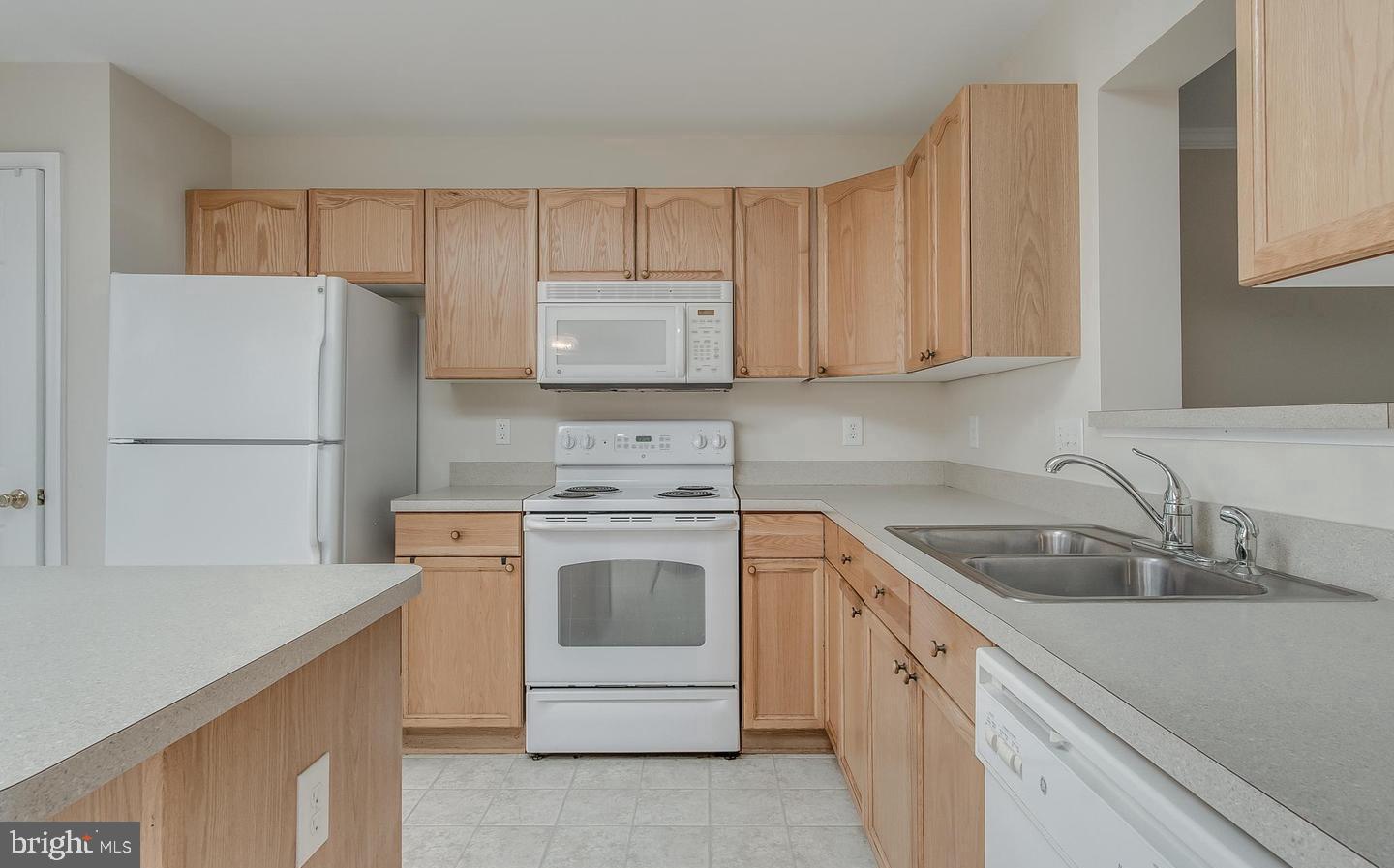 THE GALLERY - Residential Lease