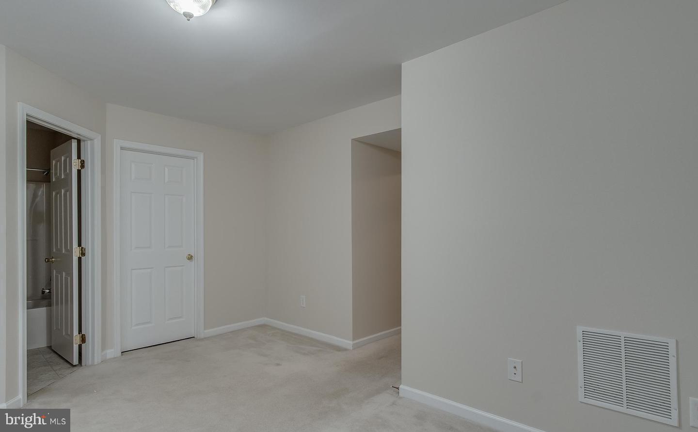 THE GALLERY - Residential Lease