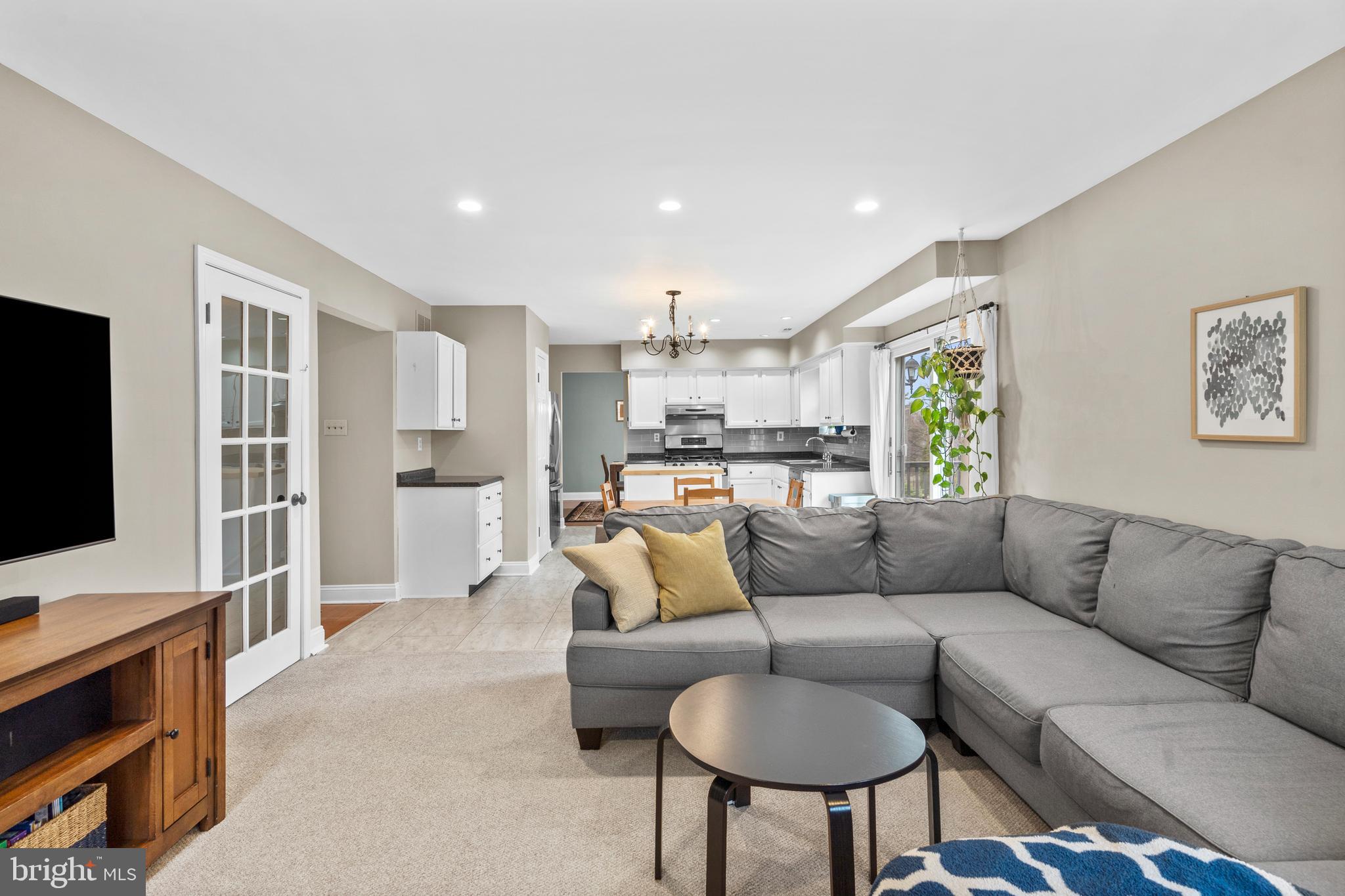 HEATHER KNOLL - Residential