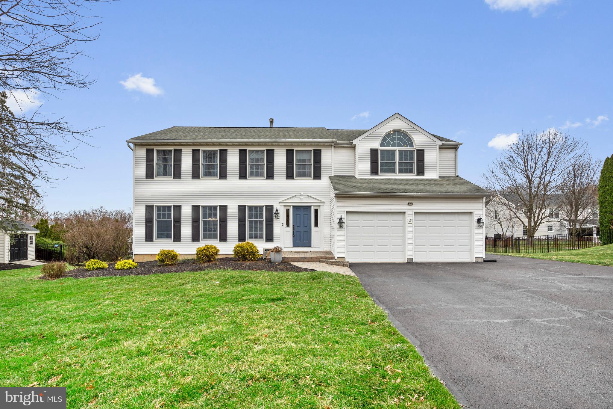 HEATHER KNOLL - Residential