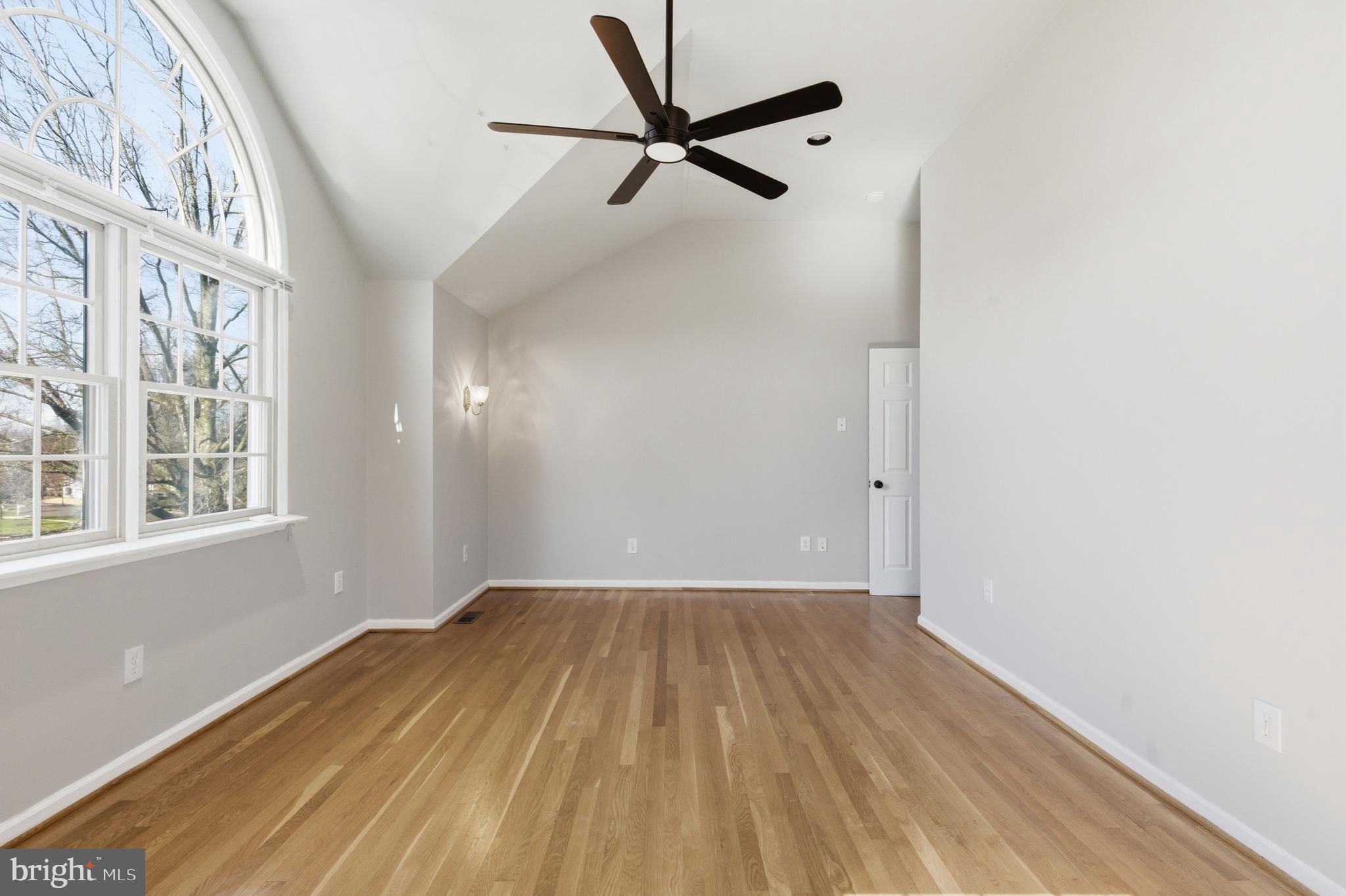 HEATHER KNOLL - Residential