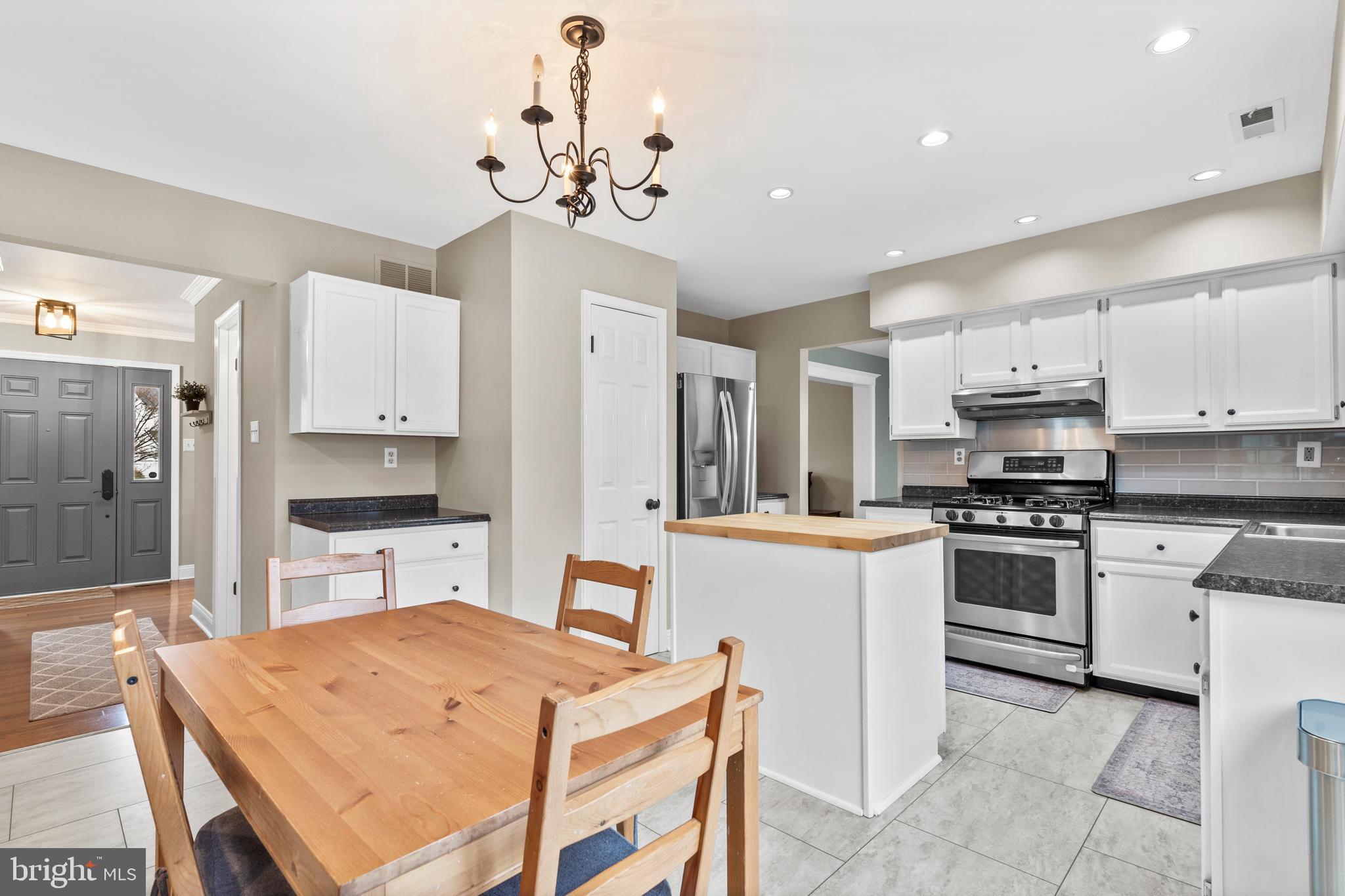 HEATHER KNOLL - Residential