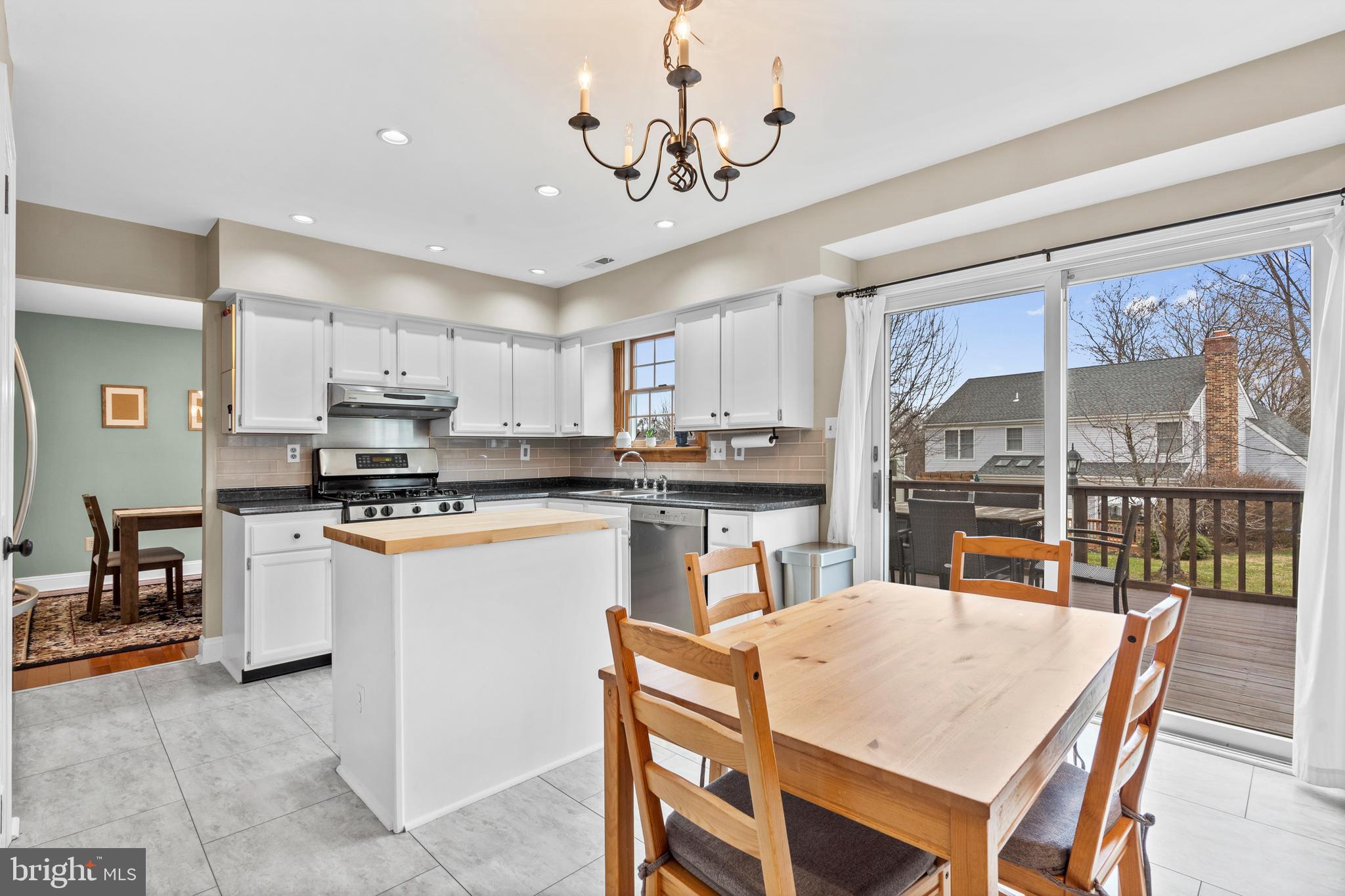 HEATHER KNOLL - Residential