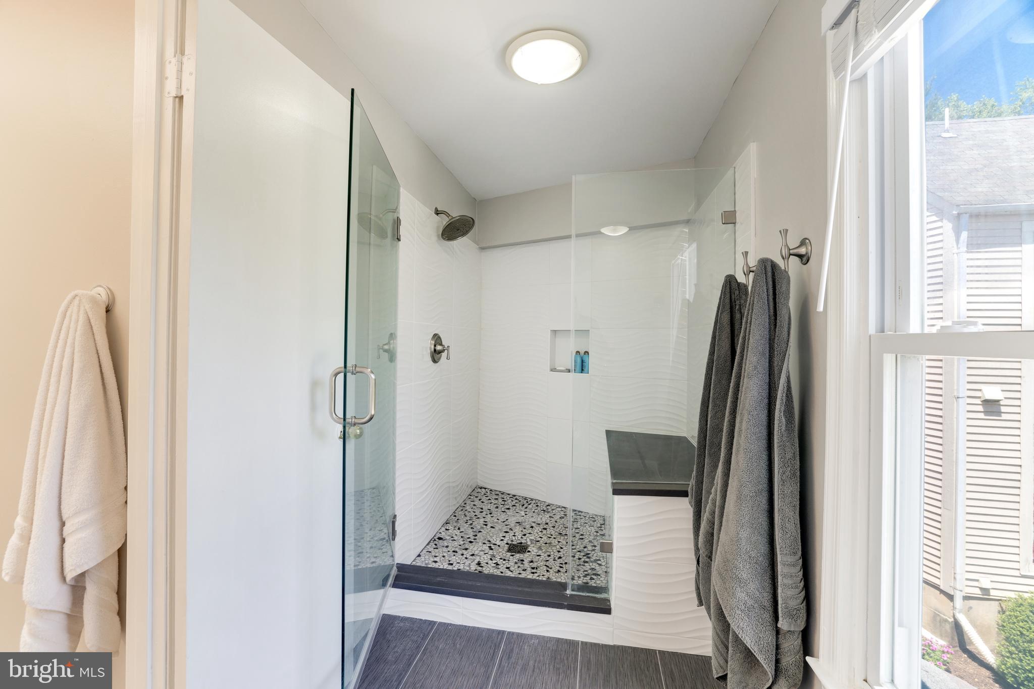 WHISPERHILL - Residential