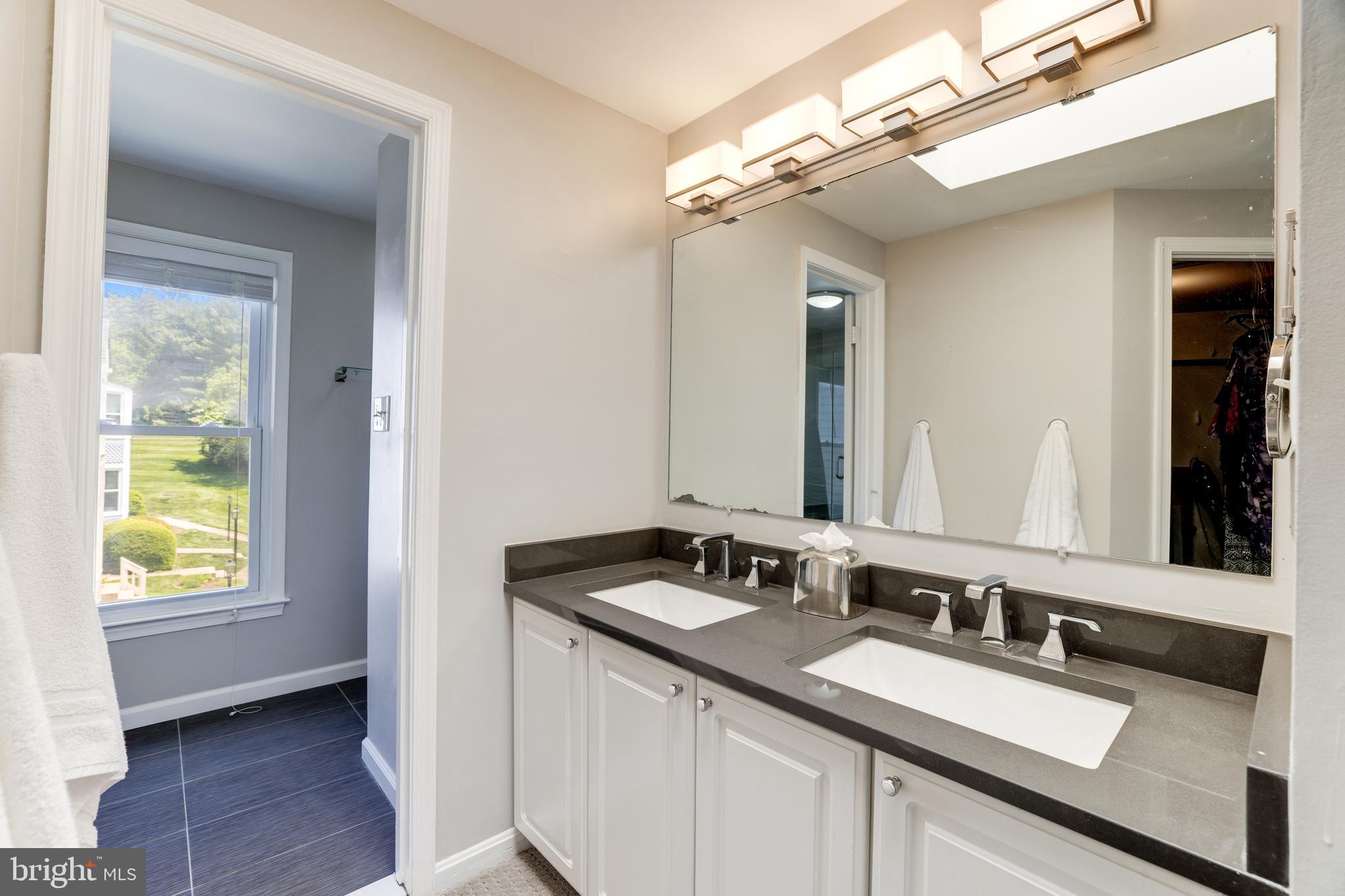 WHISPERHILL - Residential