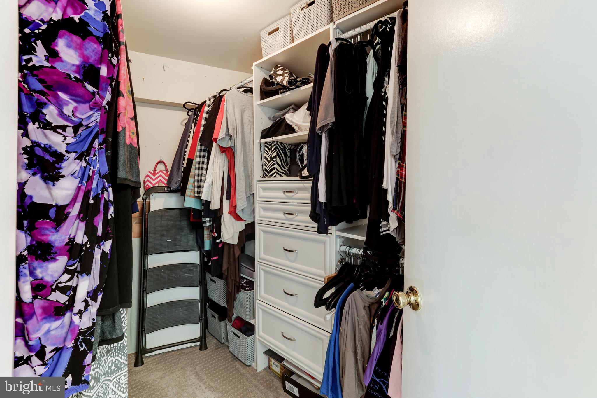 WHISPERHILL - Residential