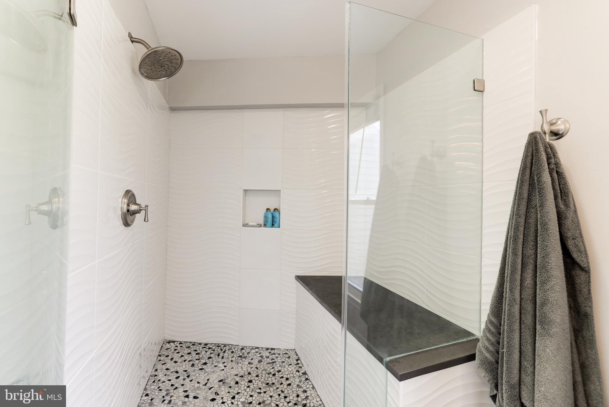 WHISPERHILL - Residential