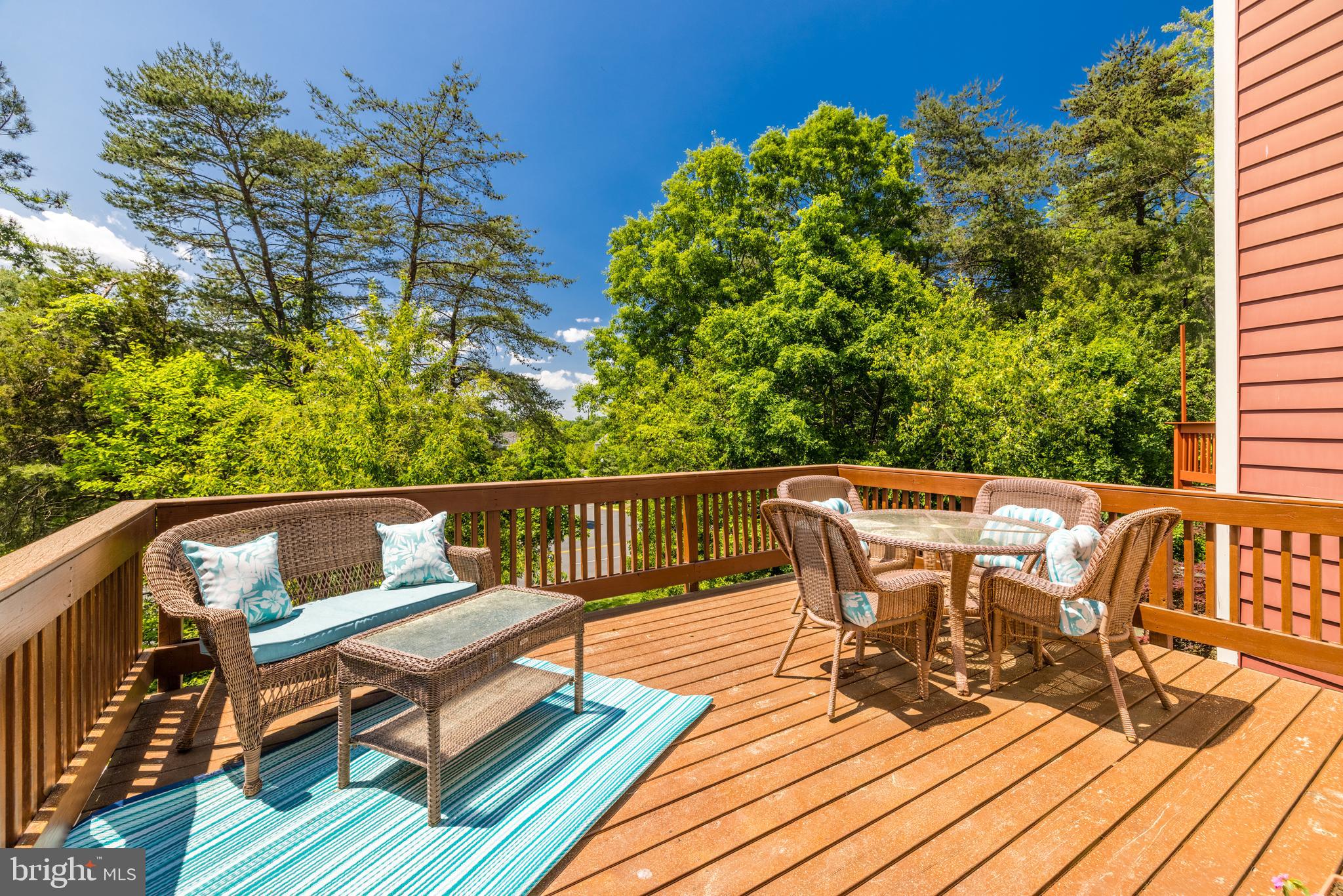 WHISPERHILL - Residential