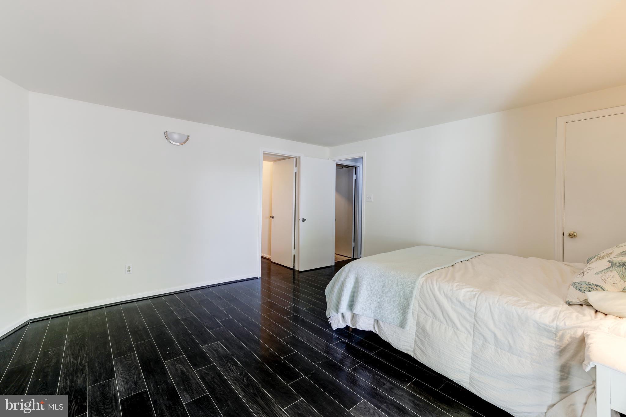 WHISPERHILL - Residential