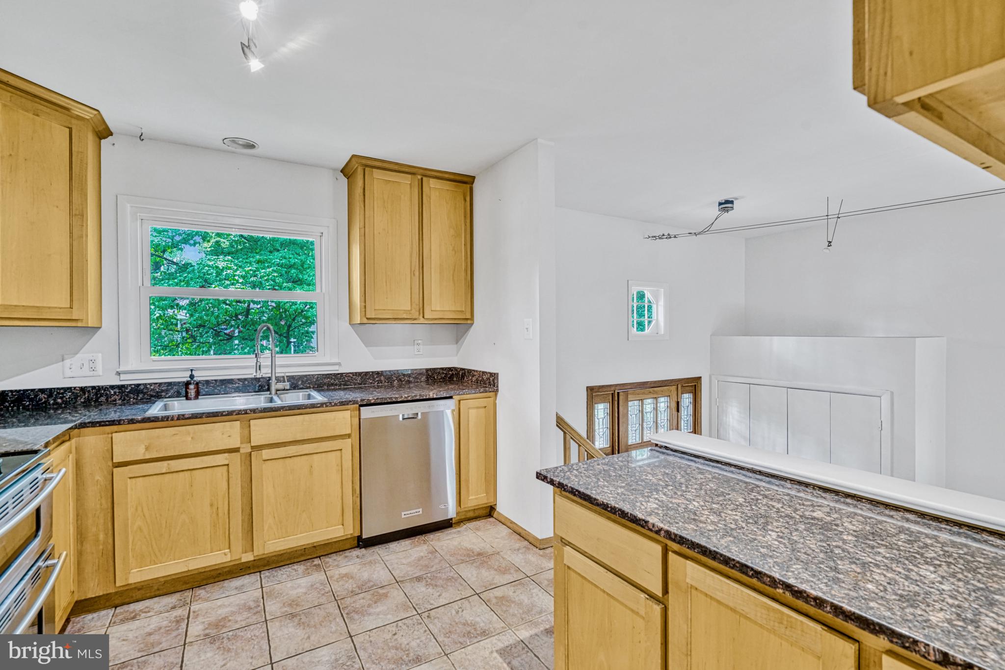 KINGWOOD PARK - Residential