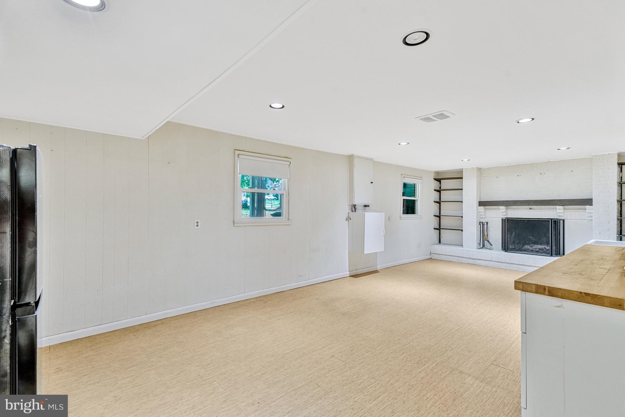 KINGWOOD PARK - Residential