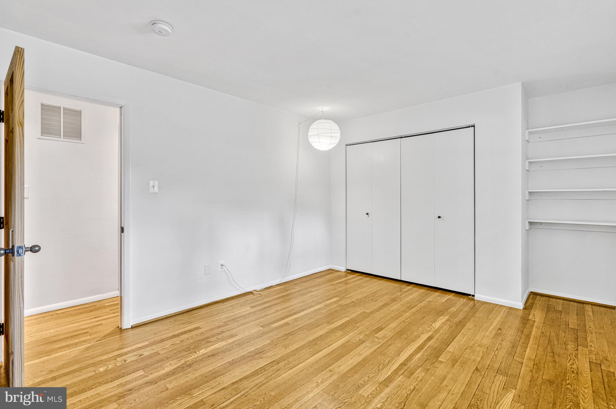 KINGWOOD PARK - Residential