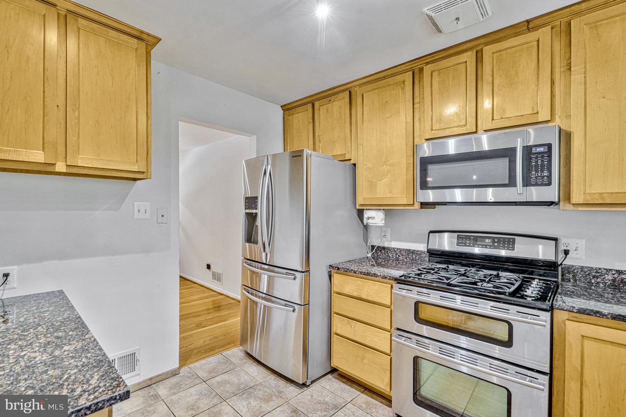 KINGWOOD PARK - Residential