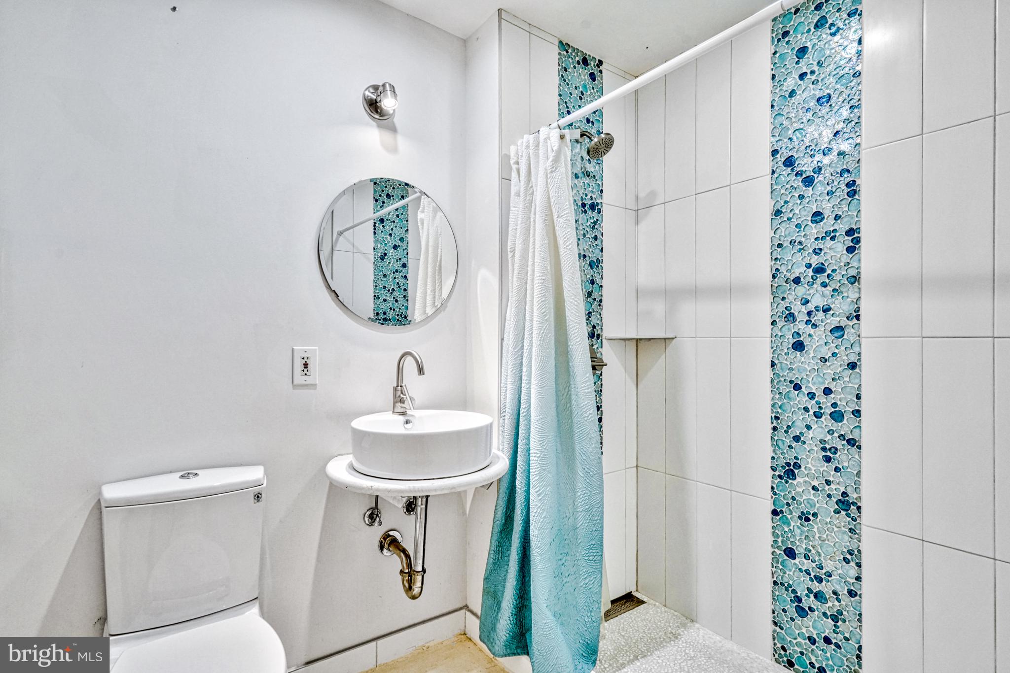 KINGWOOD PARK - Residential