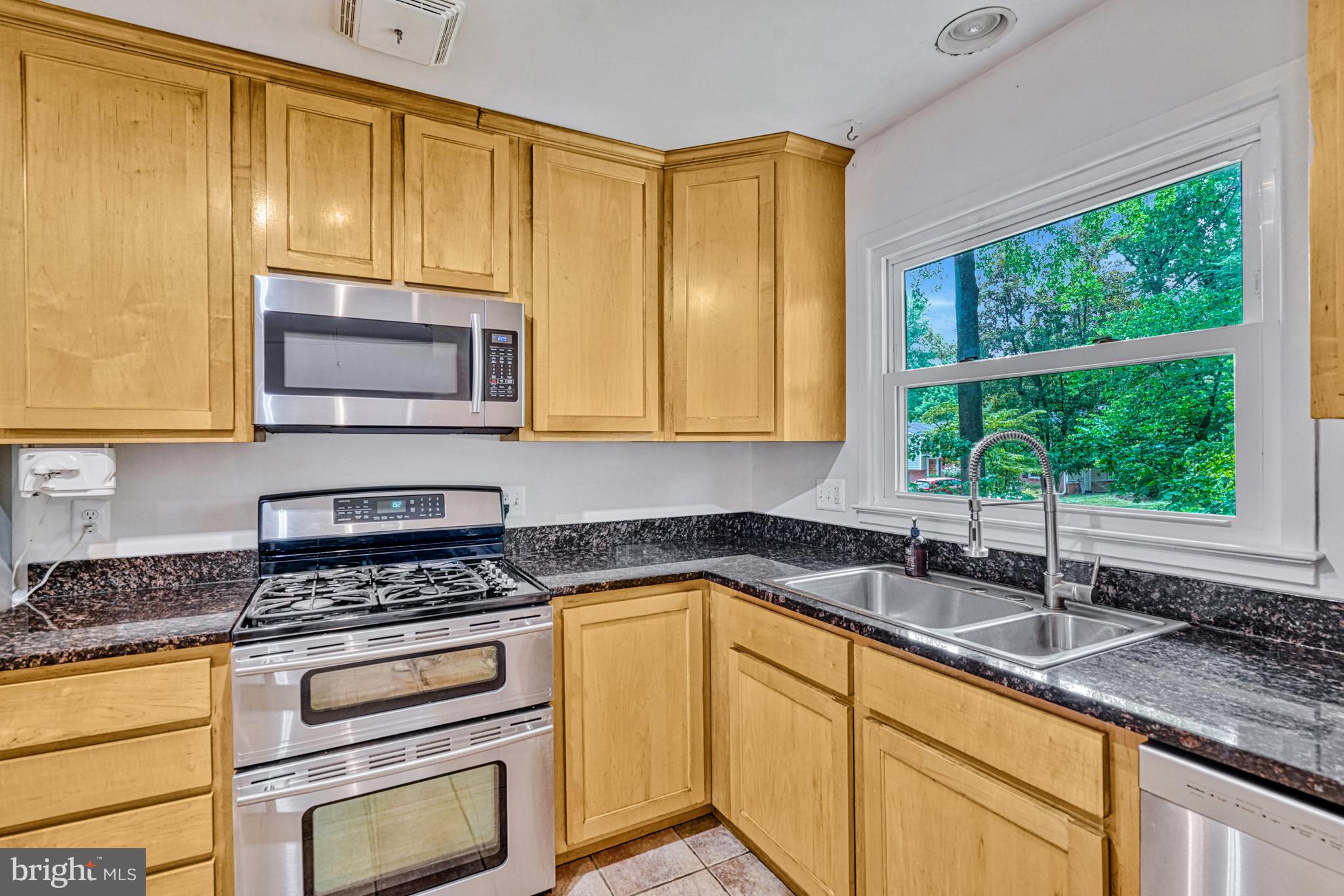 KINGWOOD PARK - Residential