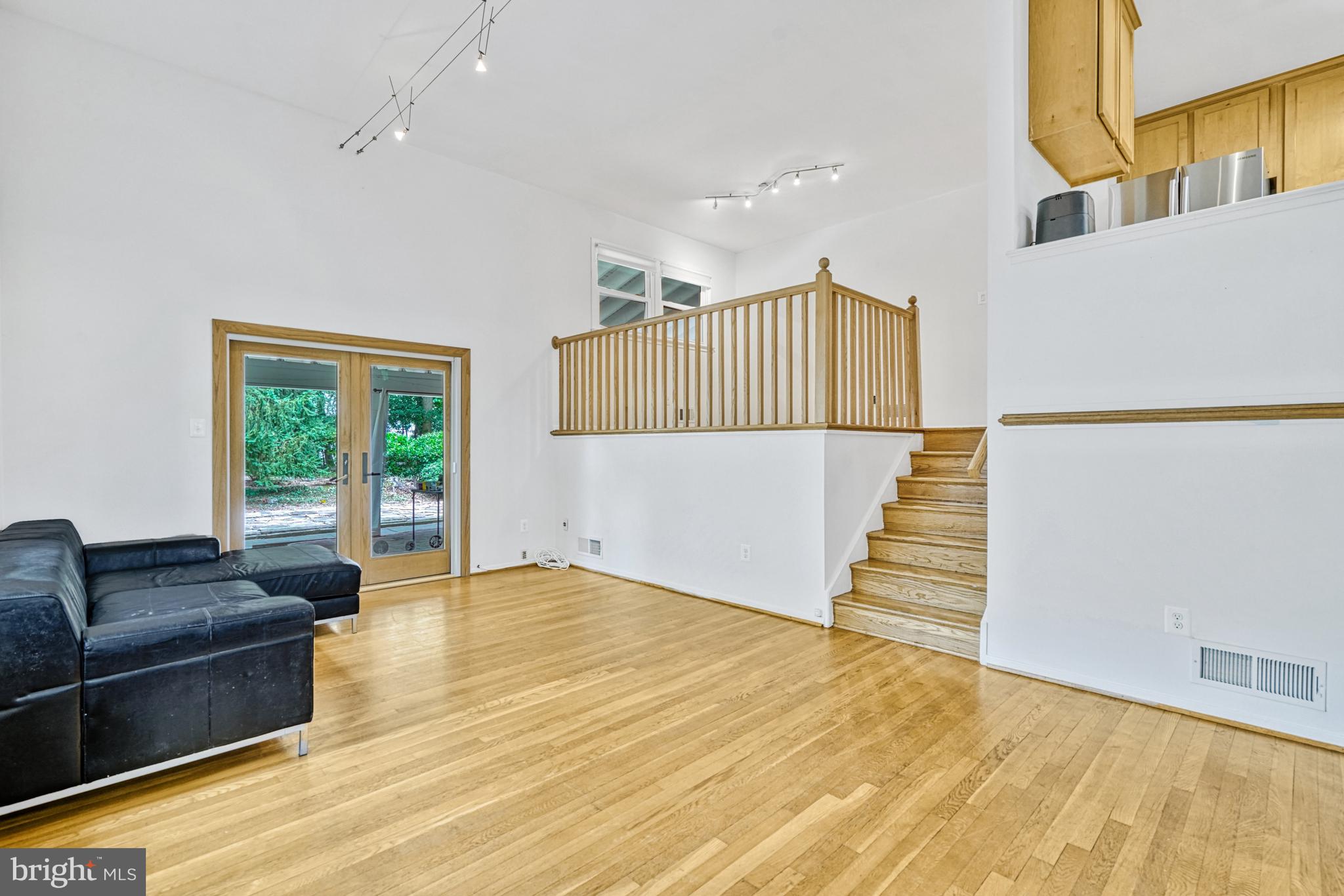 KINGWOOD PARK - Residential