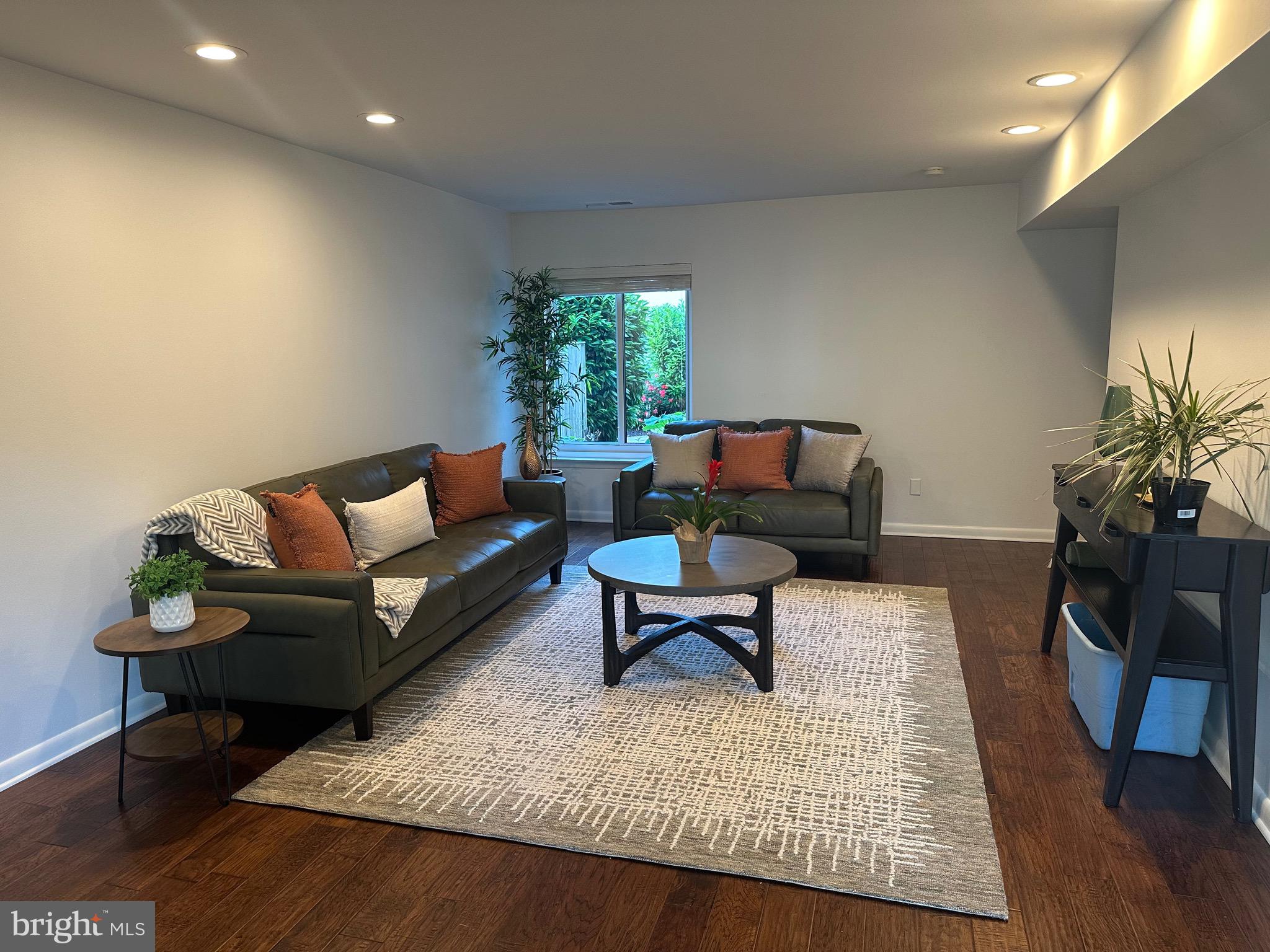OAK HILL ESTATES - Residential