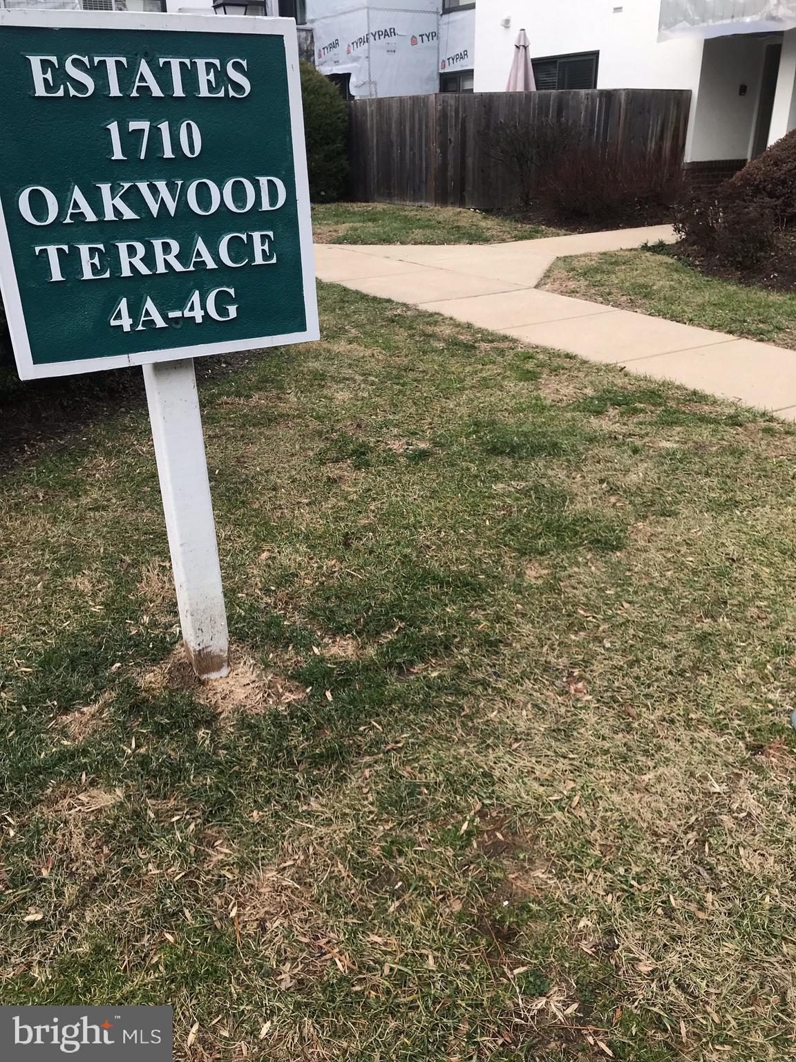 OAK HILL ESTATES - Residential