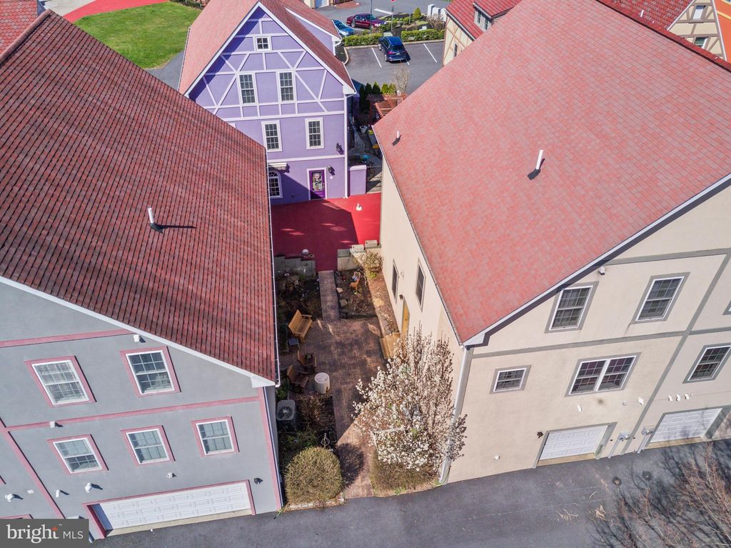 Photo of 7 N VILLAGE CIR, REINHOLDS, PA 17569 (MLS # PALA2032336)