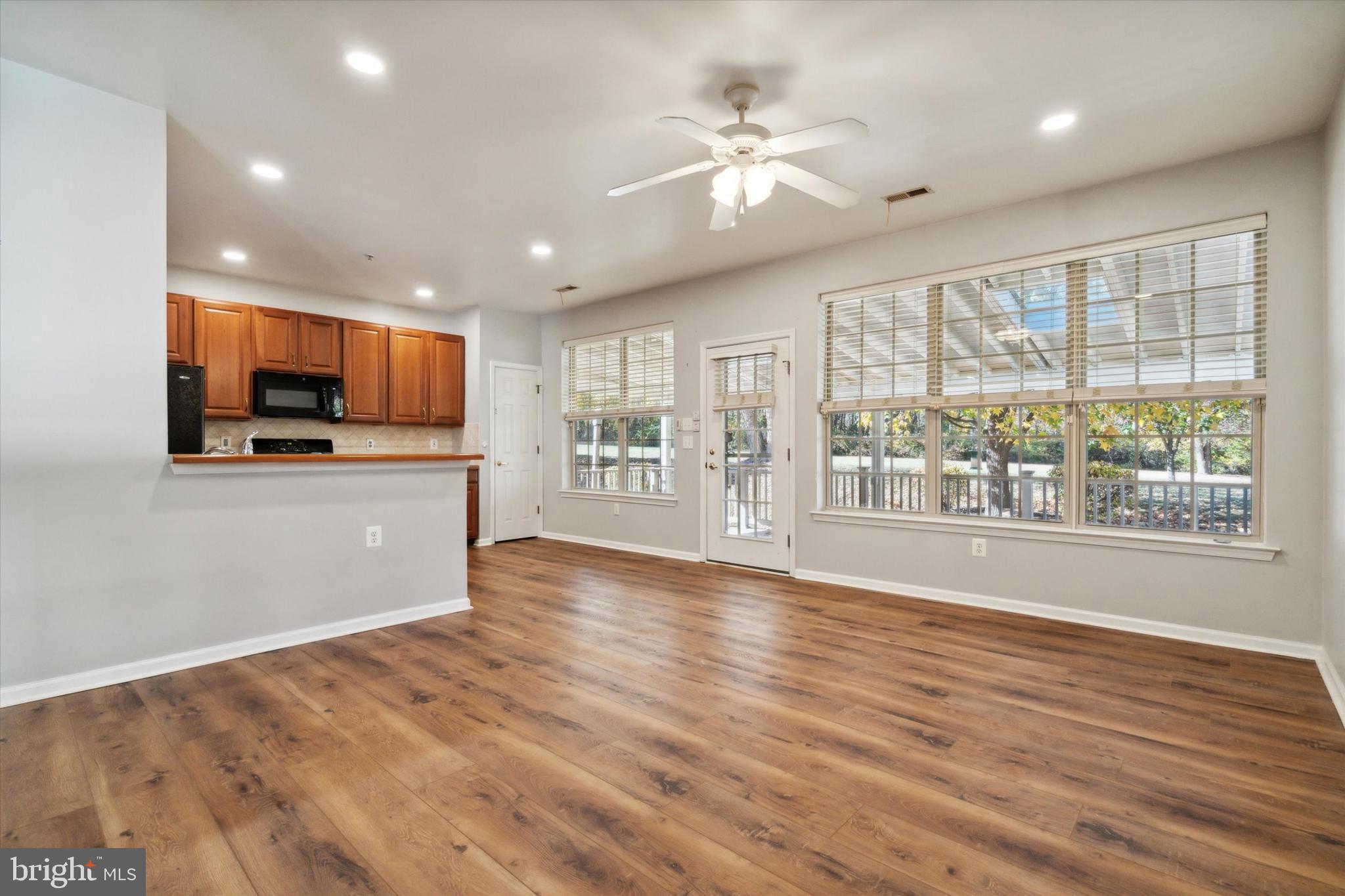 HERITAGE CR ESTS - Residential