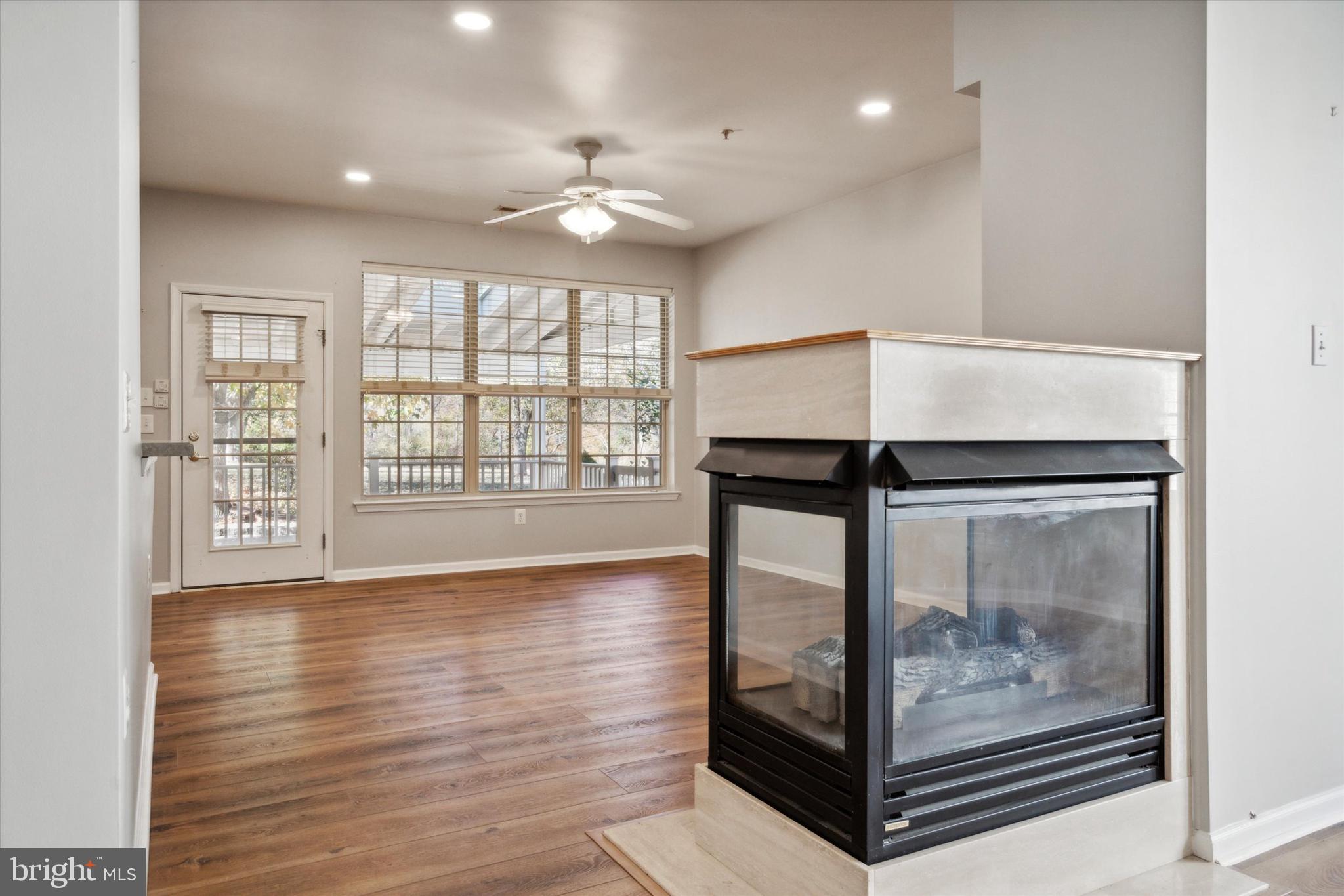 HERITAGE CR ESTS - Residential