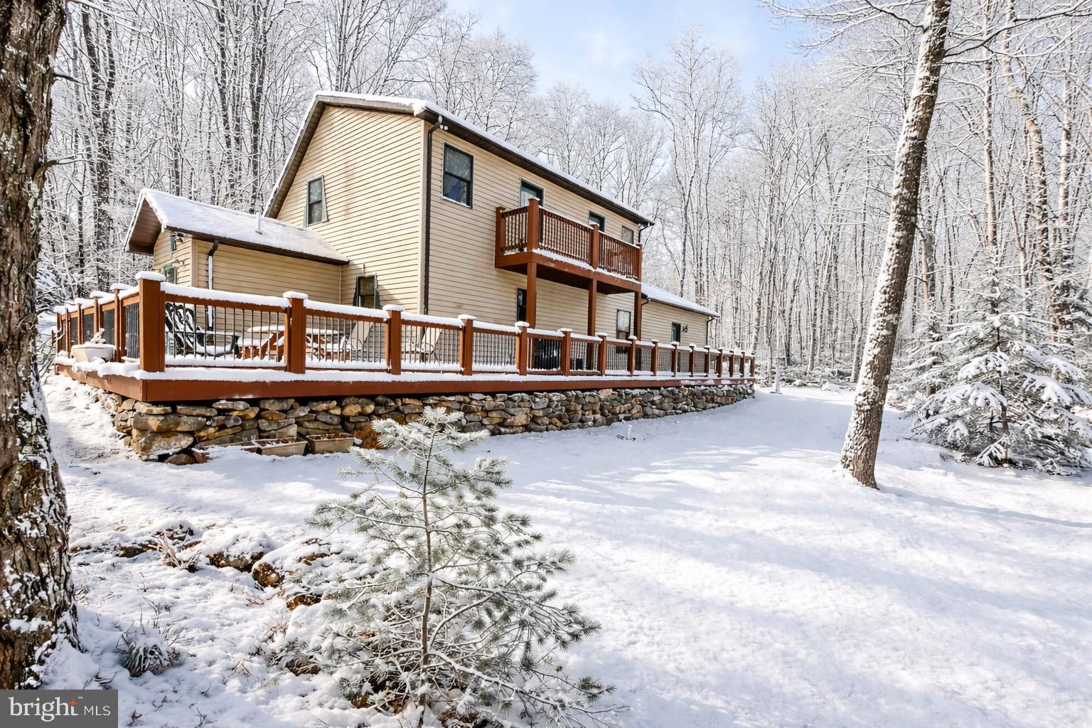 YOUGHIOUGHENY MOUNTAIN - Residential