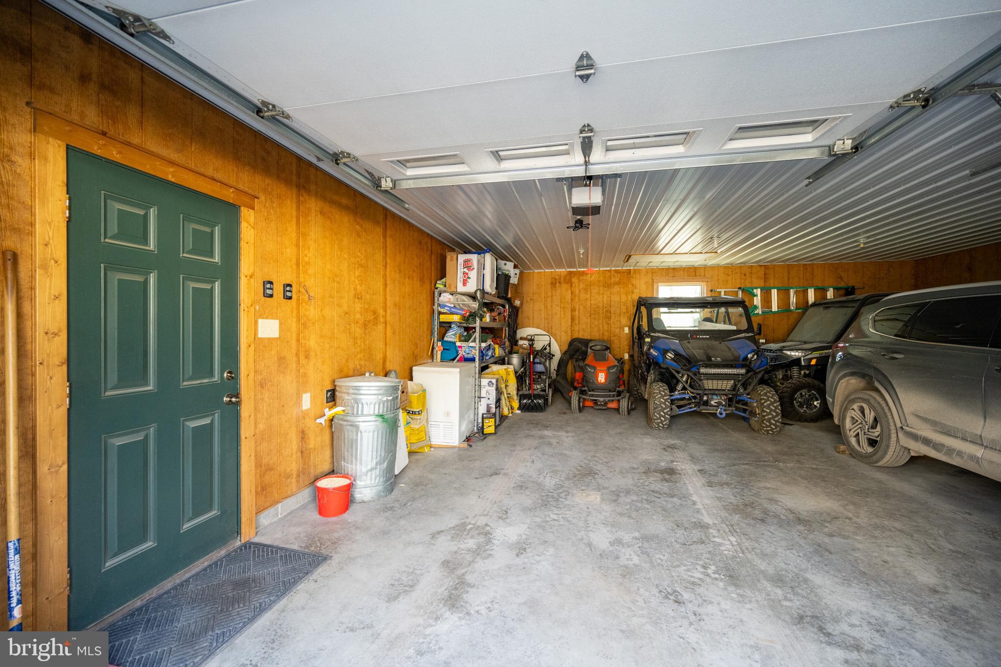 YOUGHIOUGHENY MOUNTAIN - Residential