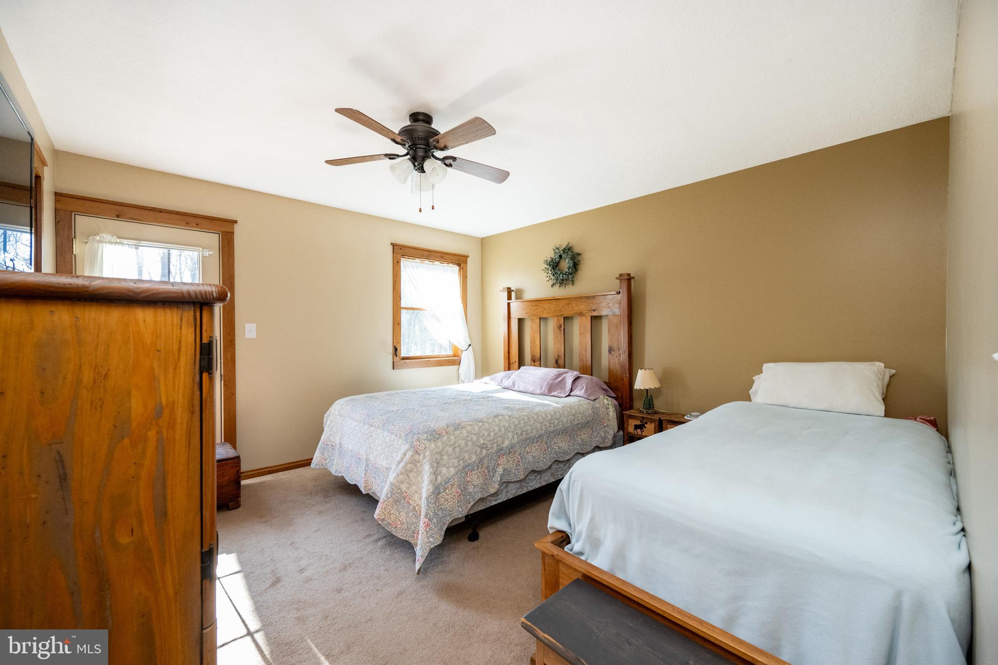 YOUGHIOUGHENY MOUNTAIN - Residential