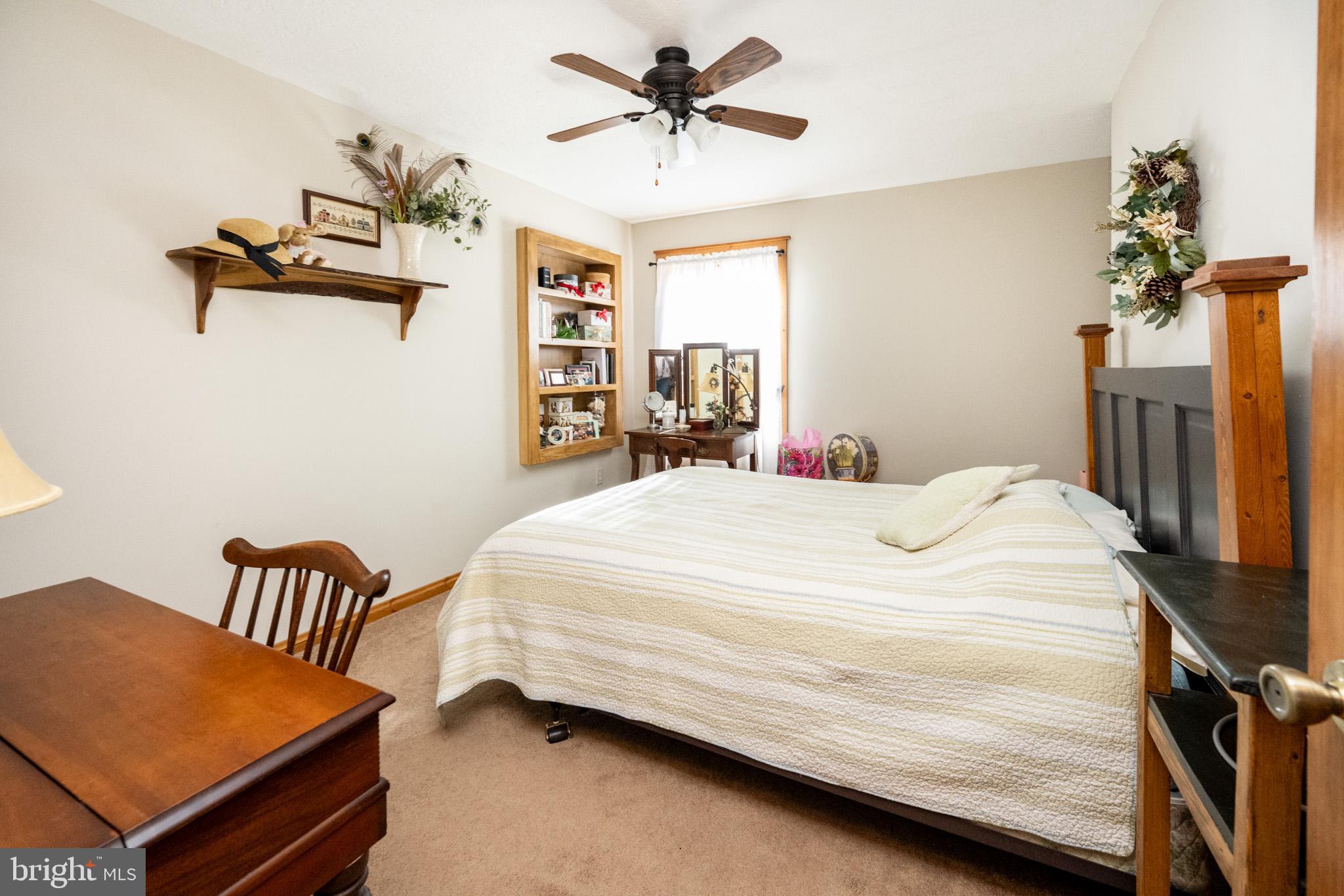 YOUGHIOUGHENY MOUNTAIN - Residential