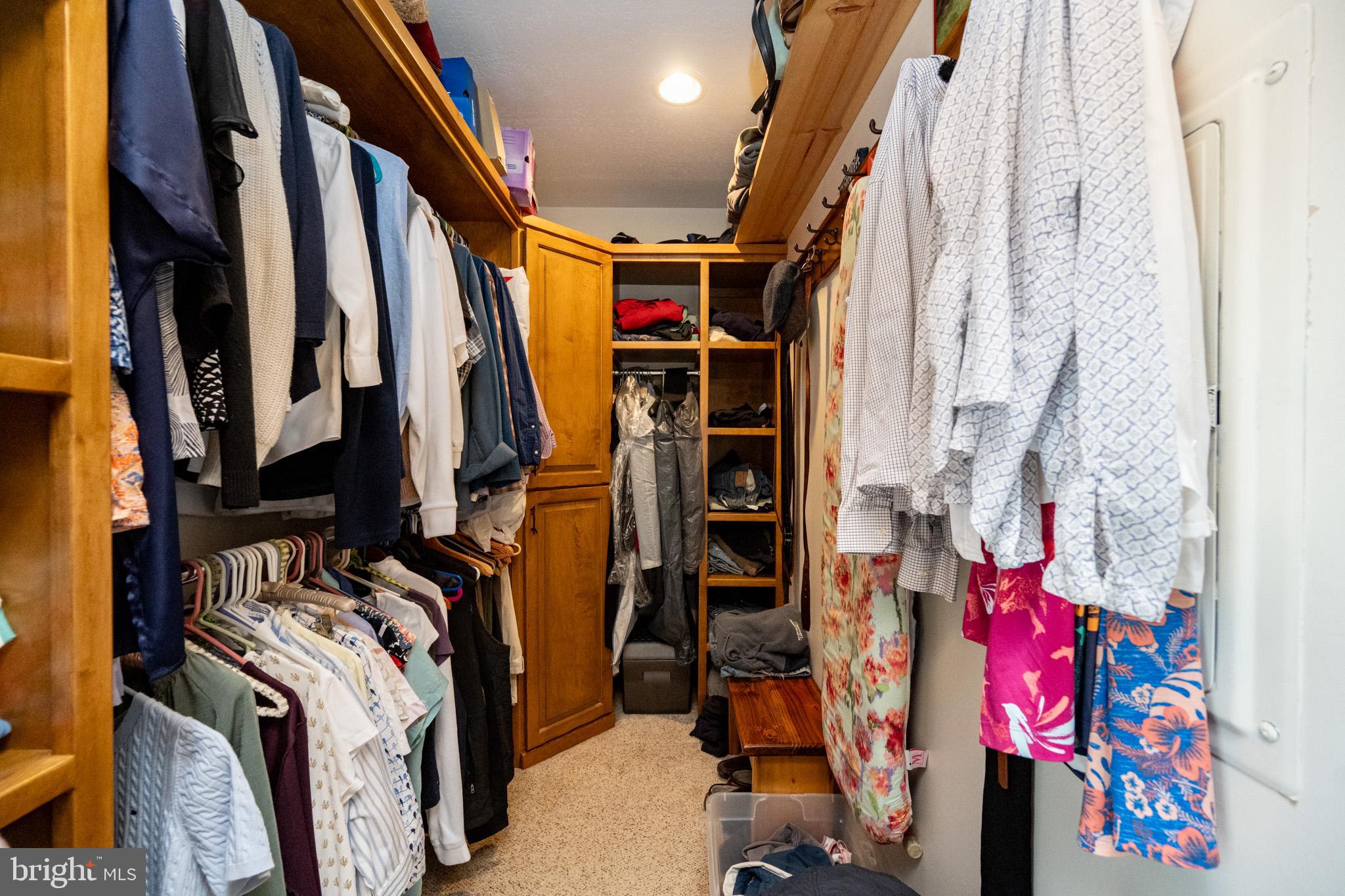 YOUGHIOUGHENY MOUNTAIN - Residential