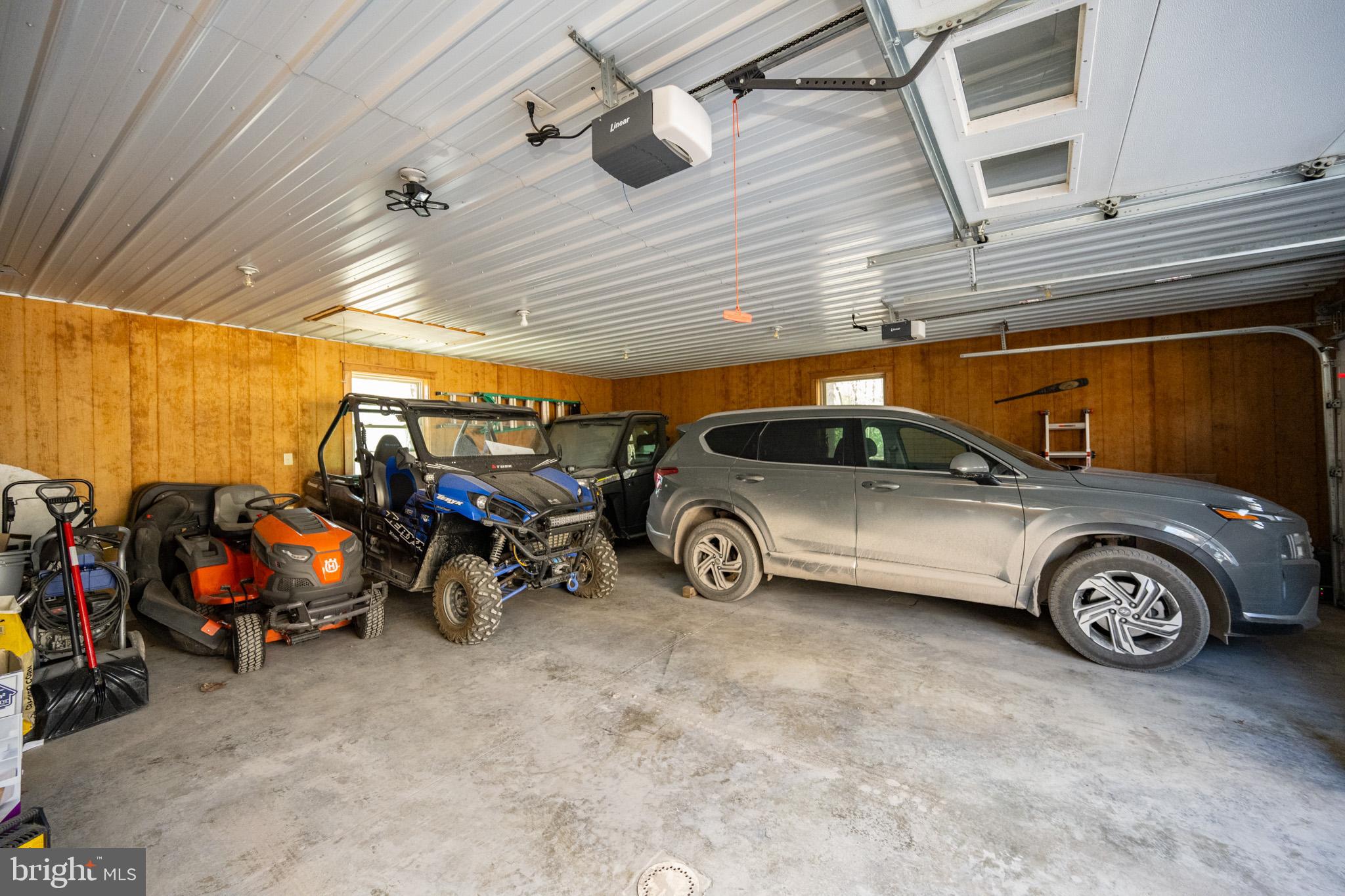 YOUGHIOUGHENY MOUNTAIN - Residential