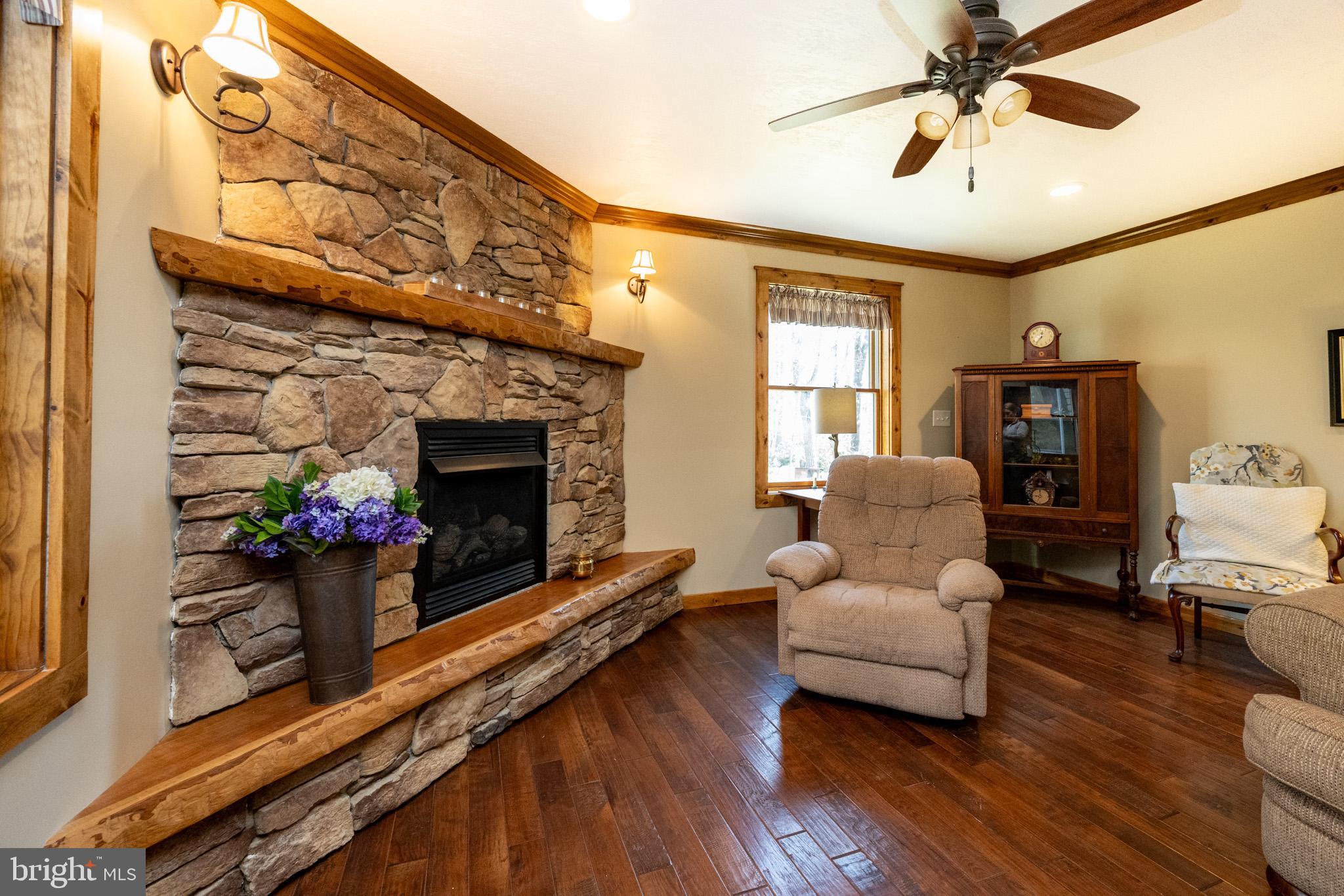 YOUGHIOUGHENY MOUNTAIN - Residential