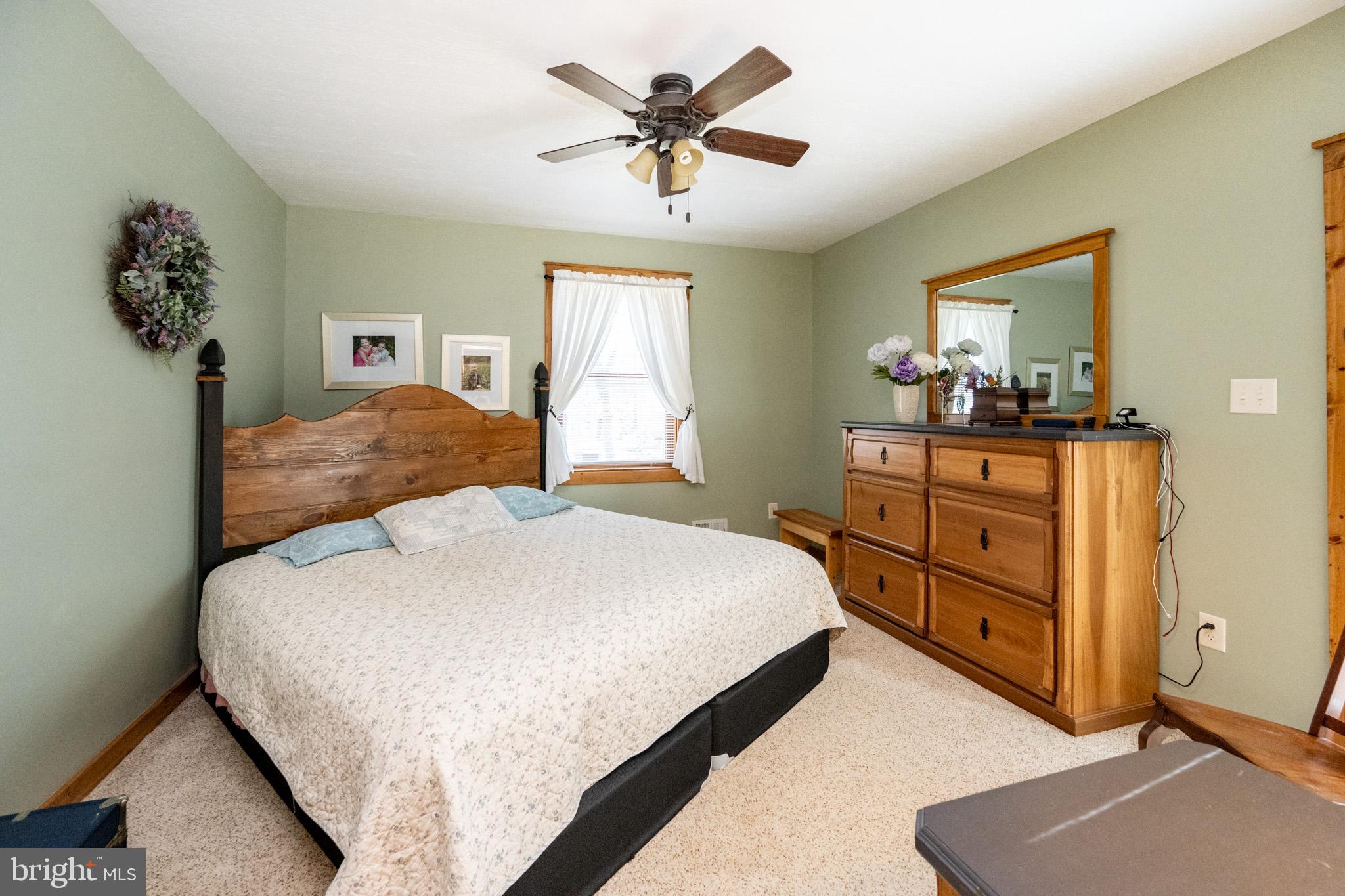 YOUGHIOUGHENY MOUNTAIN - Residential