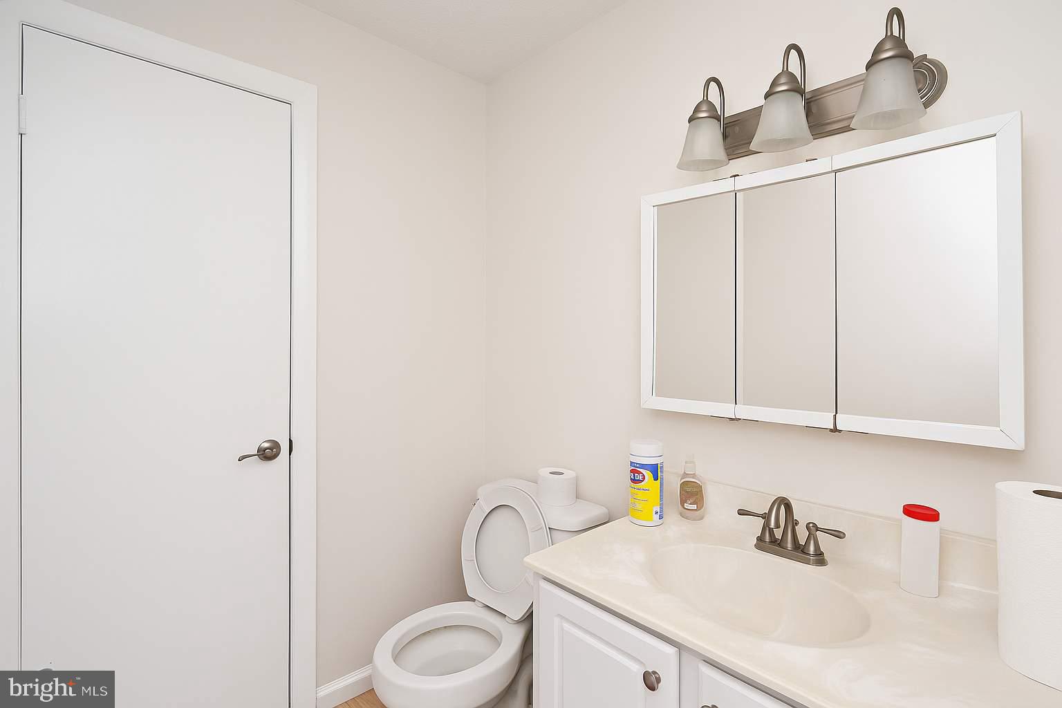 FLOWER HILL - Residential Lease