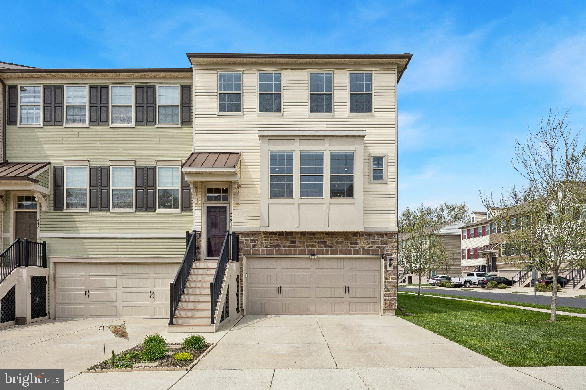 449 TALL OAKS DRIVE