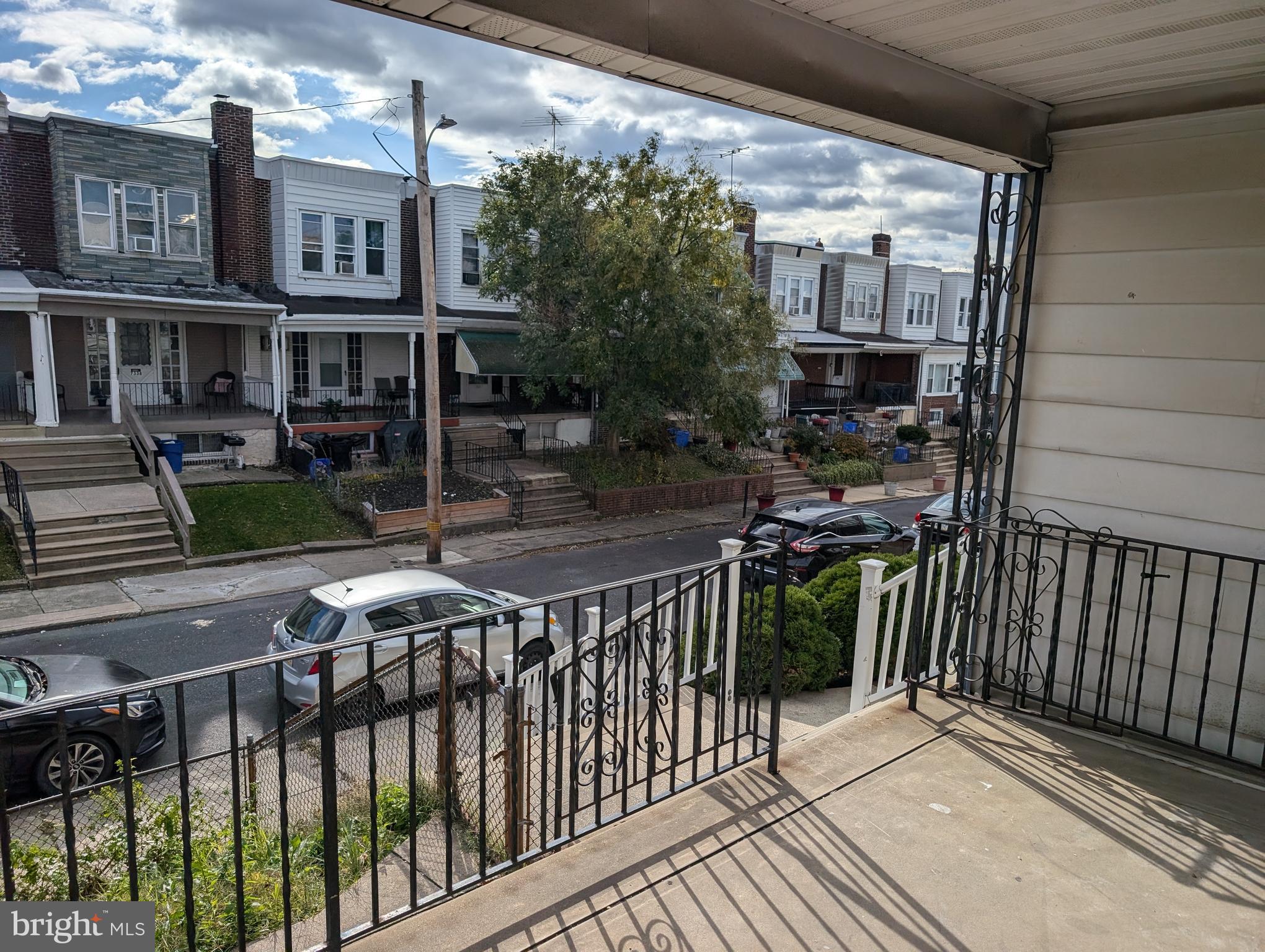 ELMWOOD PARK - Residential Lease