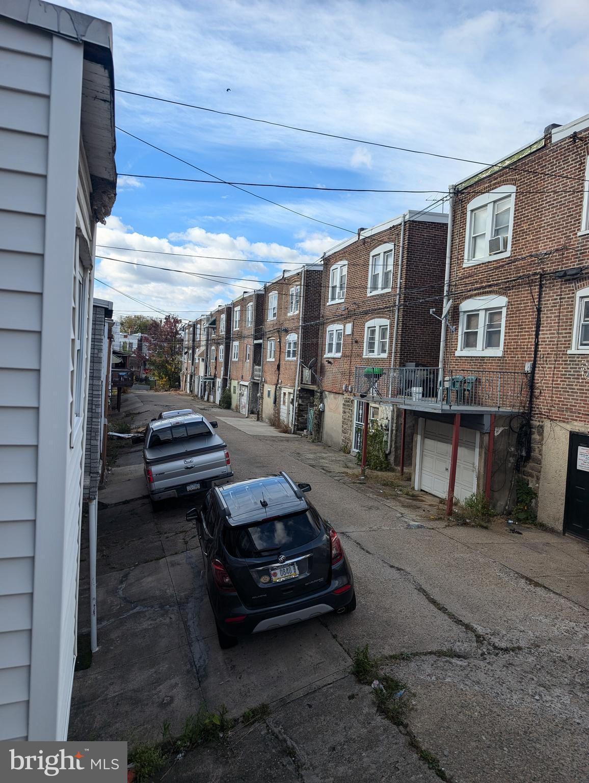 ELMWOOD PARK - Residential Lease