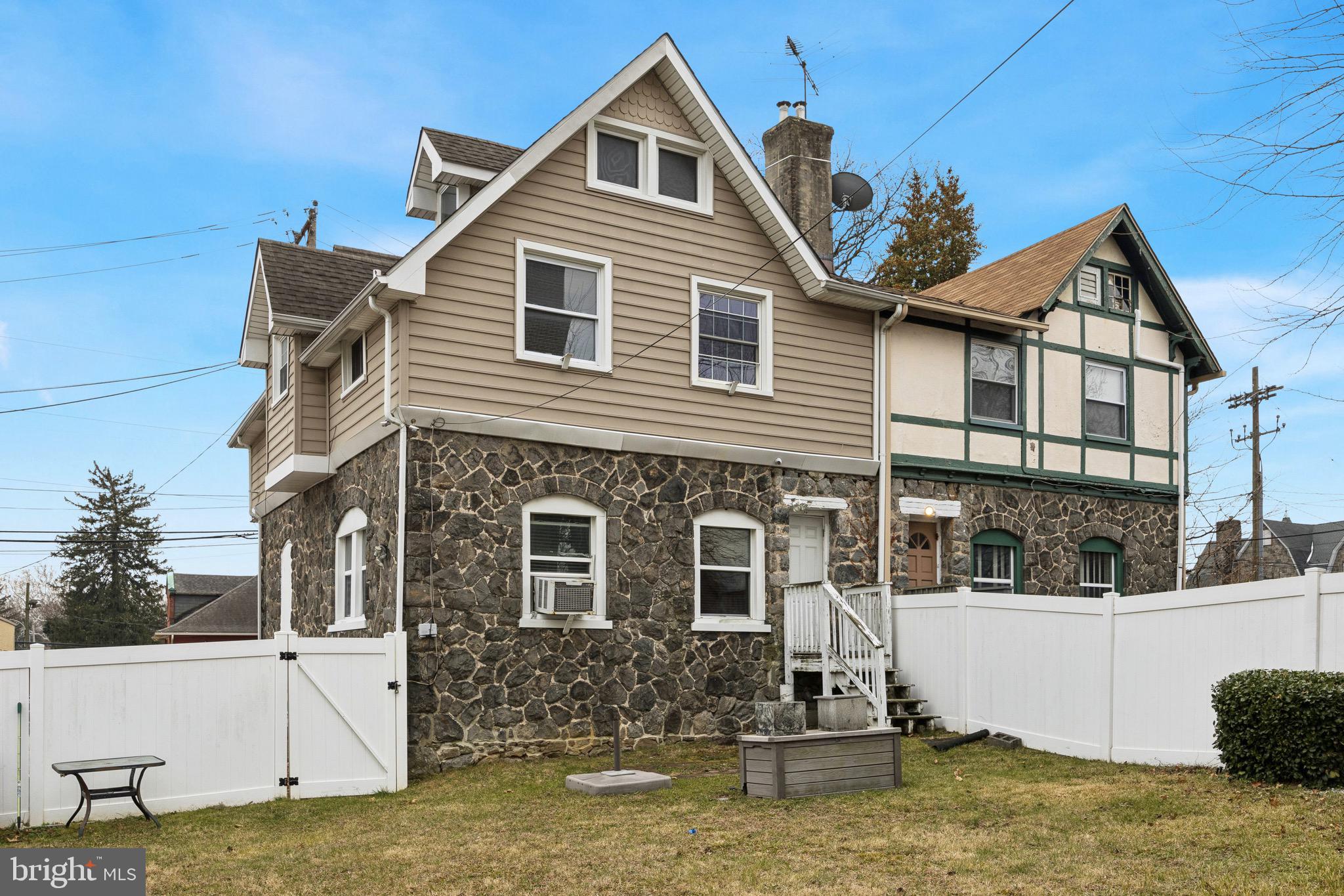 LANSDOWNE - Residential