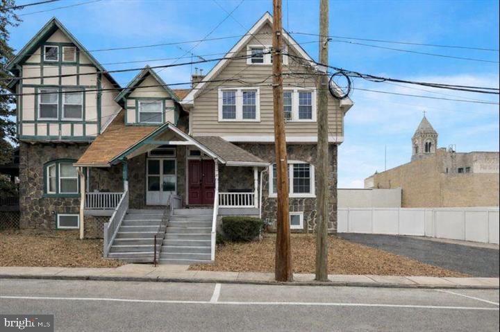 LANSDOWNE - Residential