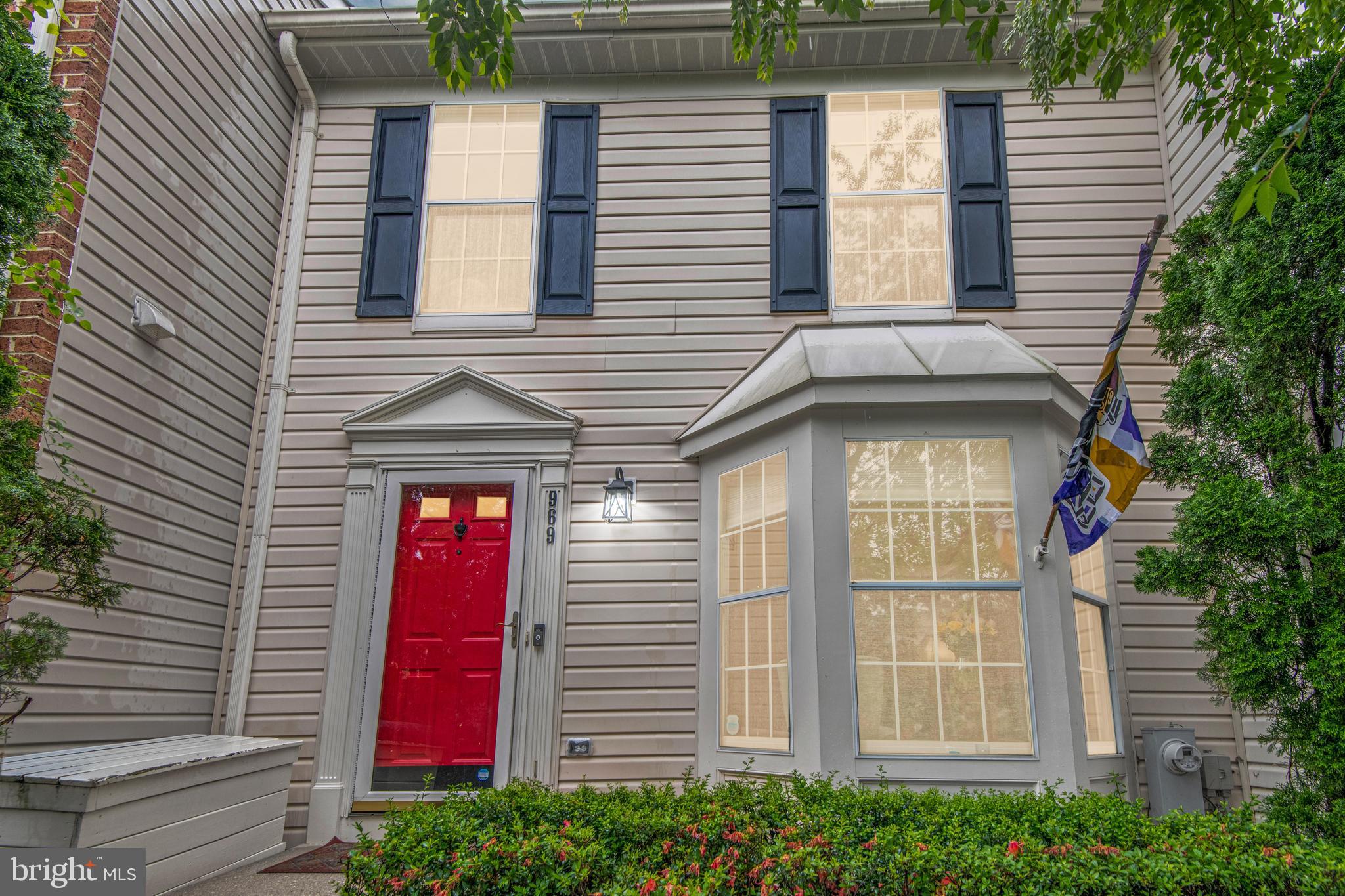 969 CHESTNUT MANOR COURT