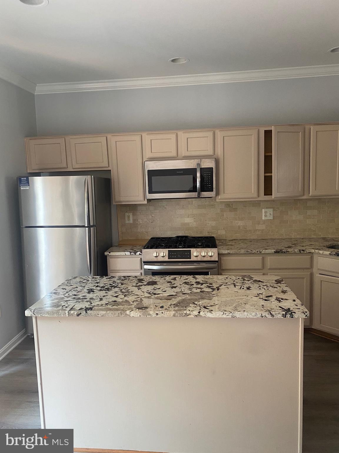 PRINCE WILLIAM COMMONS - Residential Lease