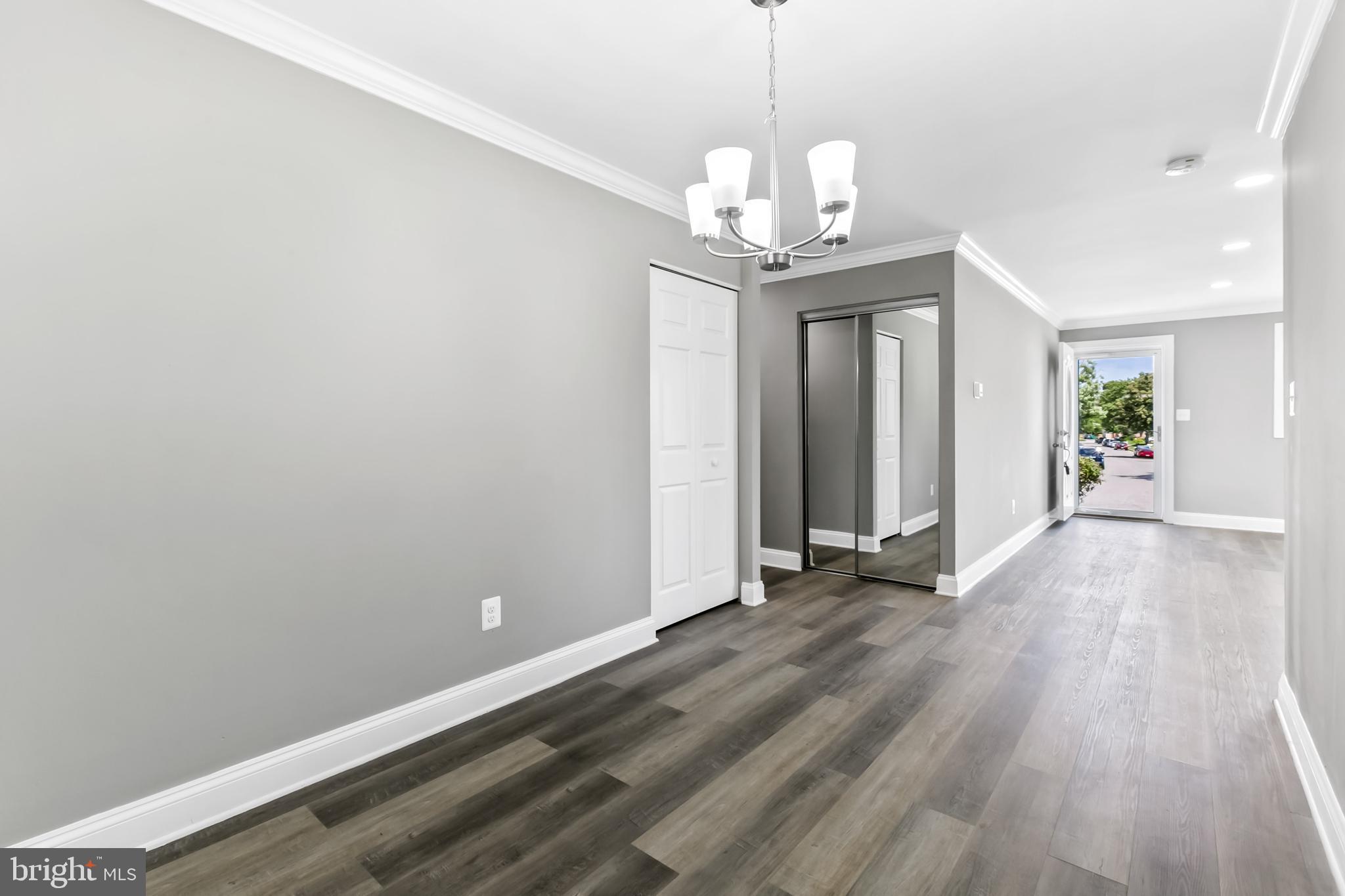 WINDSOR MILL - Residential