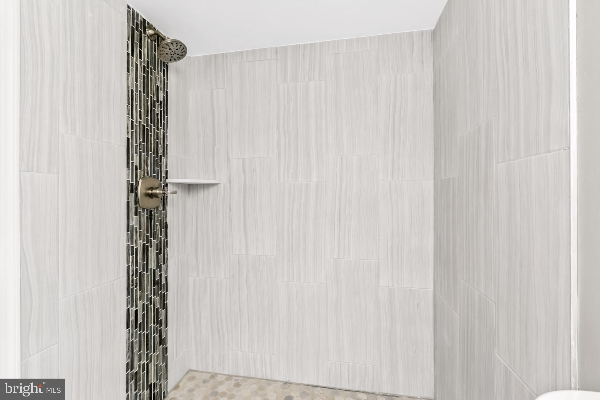 WINDSOR MILL - Residential