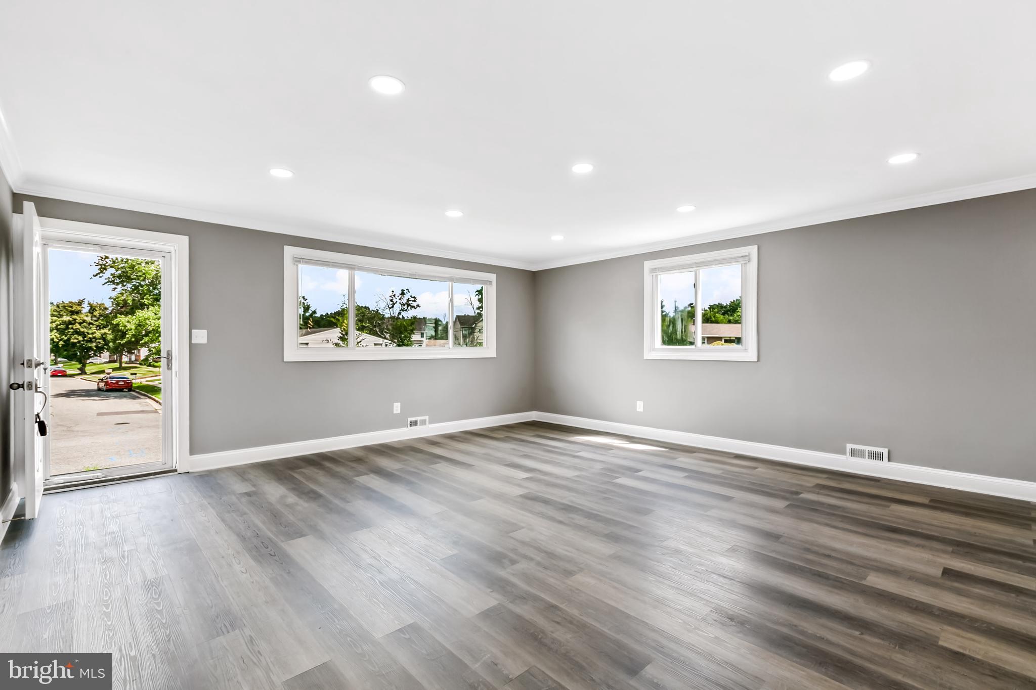 WINDSOR MILL - Residential