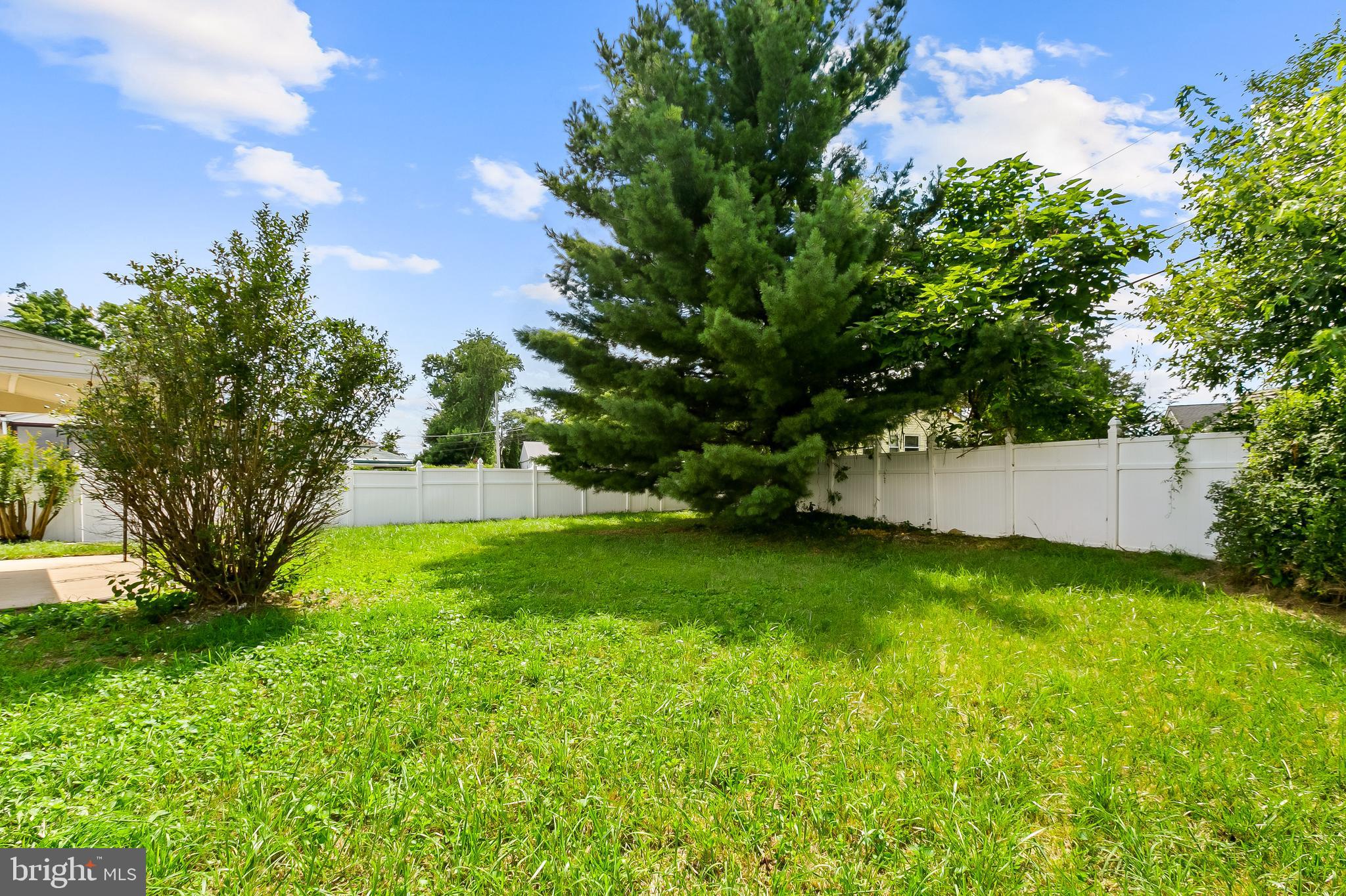 WINDSOR MILL - Residential