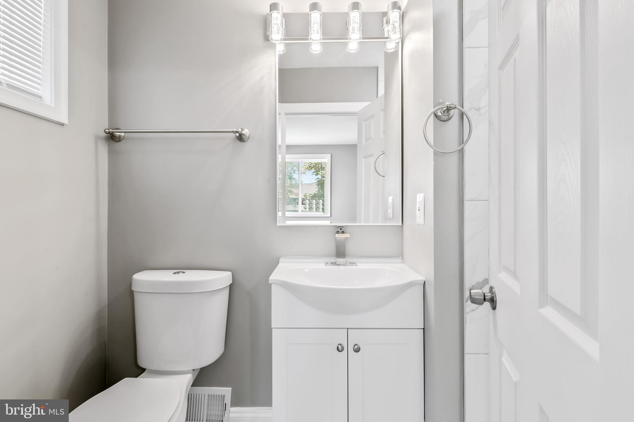 WINDSOR MILL - Residential