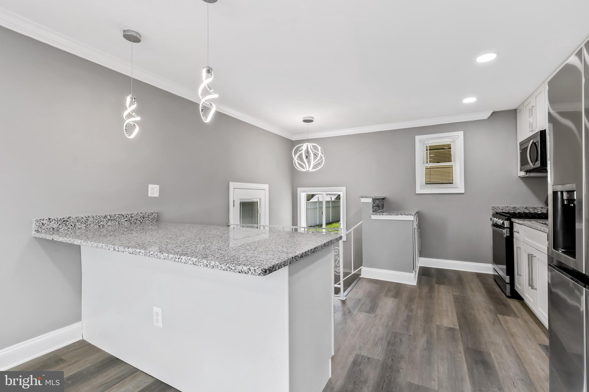 WINDSOR MILL - Residential