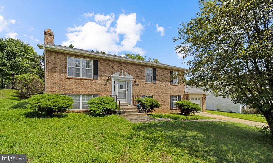 **** OFFER DEADLINE 8/28/2024 @ 8 PM**** Welcome to 3212 Kingsway Rd, a charming 4-bedroom, 3-full-bath split foyer home located in the serene neighborhood of Fort Washington, MD. This spacious residence offers a fantastic opportunity for homeowners looking to put their personal touch on a property. With its 2-car garage with direct access into the home, you'll have plenty of space for vehicles and storage. The home features a generous floor plan that includes a comfortable living area, a kitchen waiting to be customized, and a separate dining area perfect for family gatherings. The large deck provides a great outdoor space for entertaining or simply relaxing with a morning cup of coffee. This property is ideal for those who envision creating a home that reflects their unique style and needs. Don't miss this incredible opportunity to own a home with so much potential. Perfectly suited for investors or homeowners looking to move in with equity, this property is ready to be transformed into the home of your dreams!