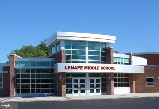 DOYLESTOWN - Residential